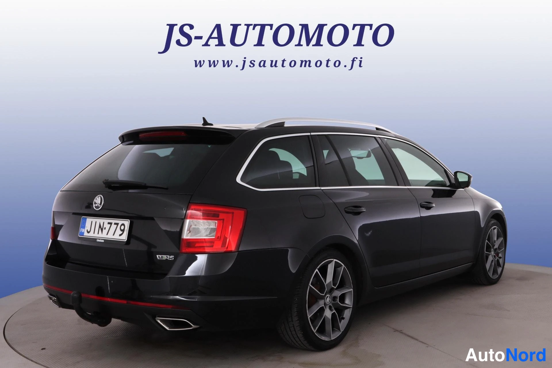 Musta Skoda Octavia 2014, takaviisto, kuva 5