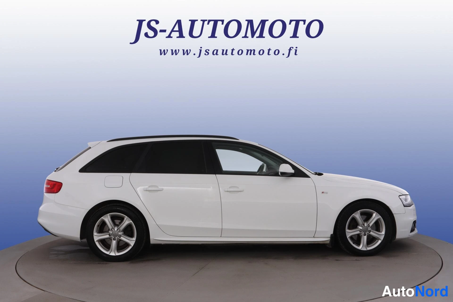 White Audi A4 2013, side, photo 4