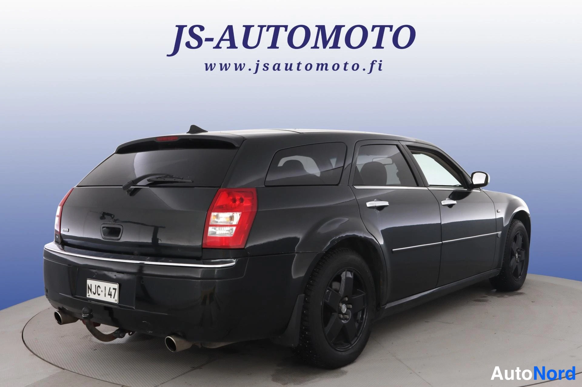 Black Chrysler 300C 2006, rear three-quarter, photo 5