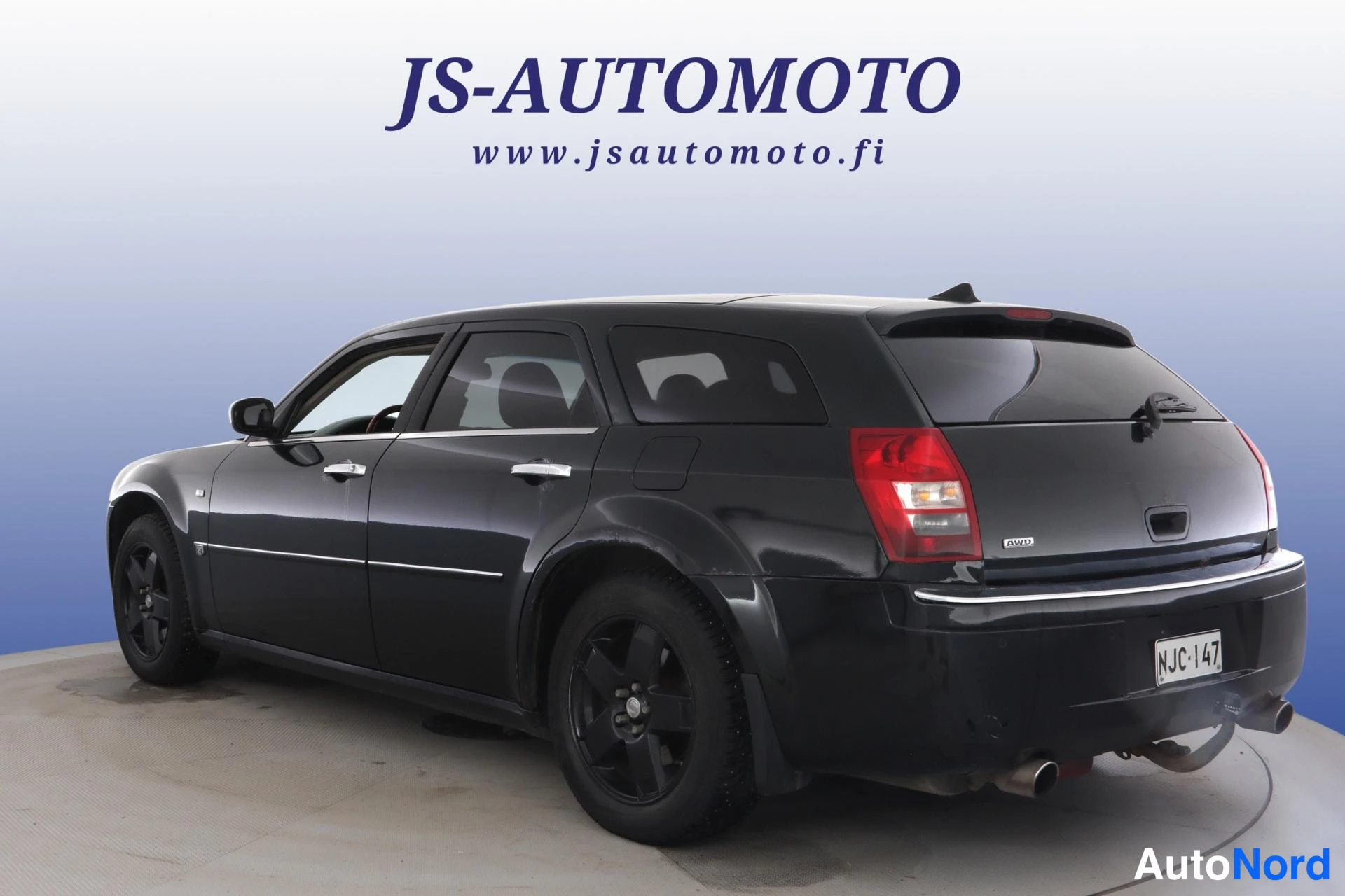 Black Chrysler 300C 2006, rear three-quarter, photo 6