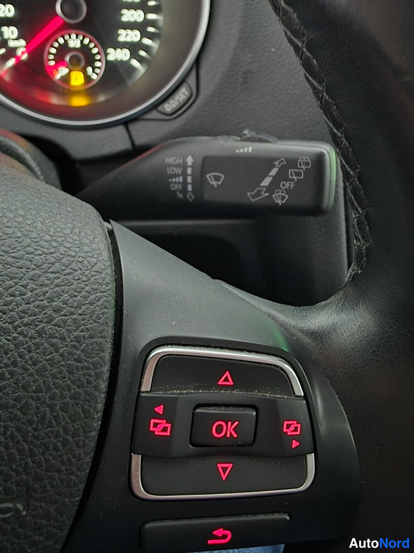 Hopea Volkswagen Golf 2013, yksityiskohta, kuva 16