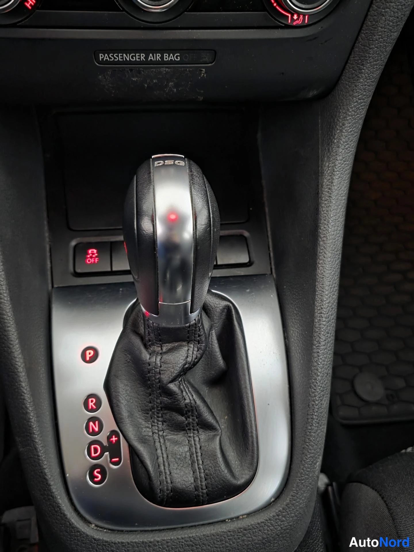 Hopea Volkswagen Golf 2013, yksityiskohta, kuva 20