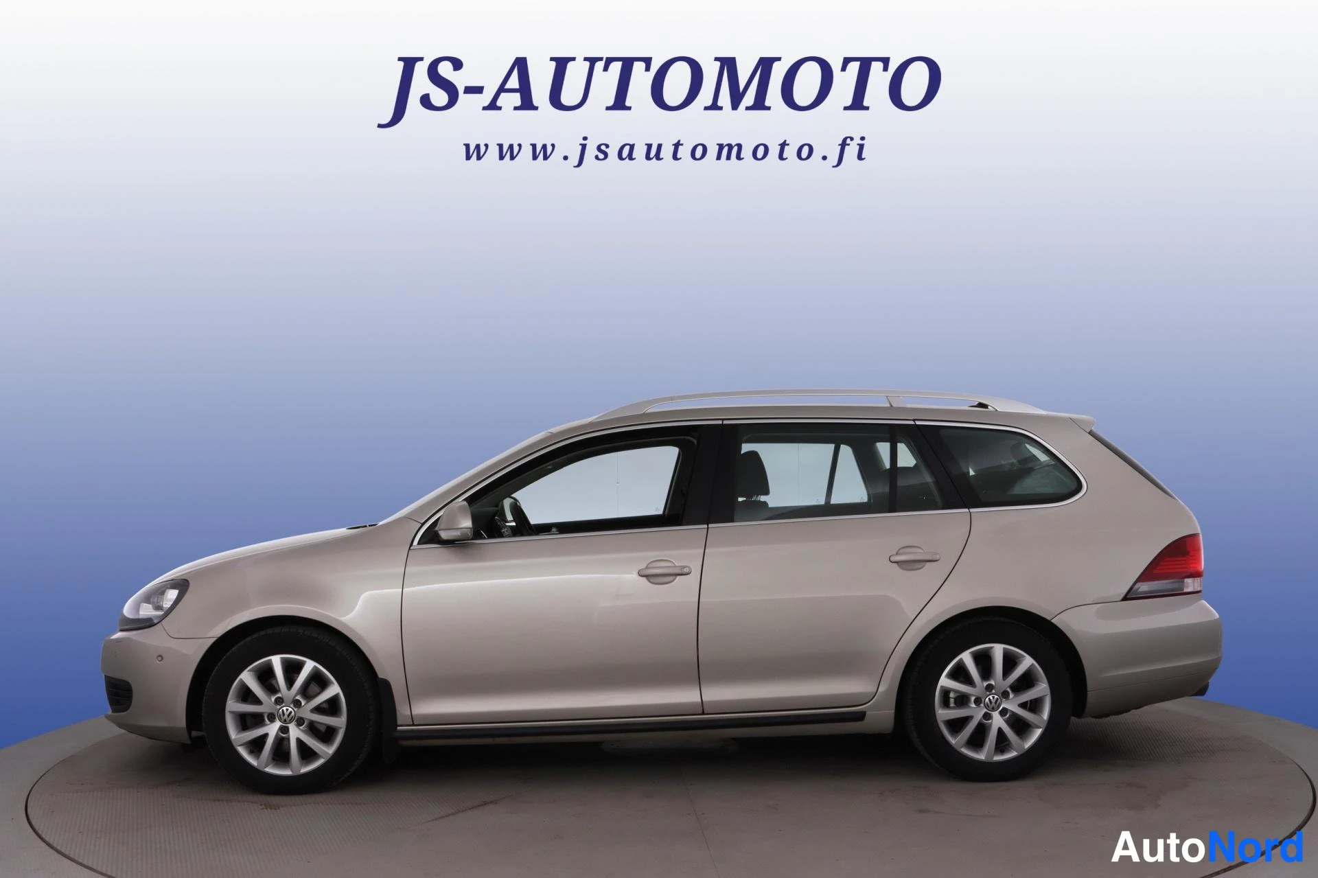 Hopea Volkswagen Golf 2013, sivulta, kuva 3