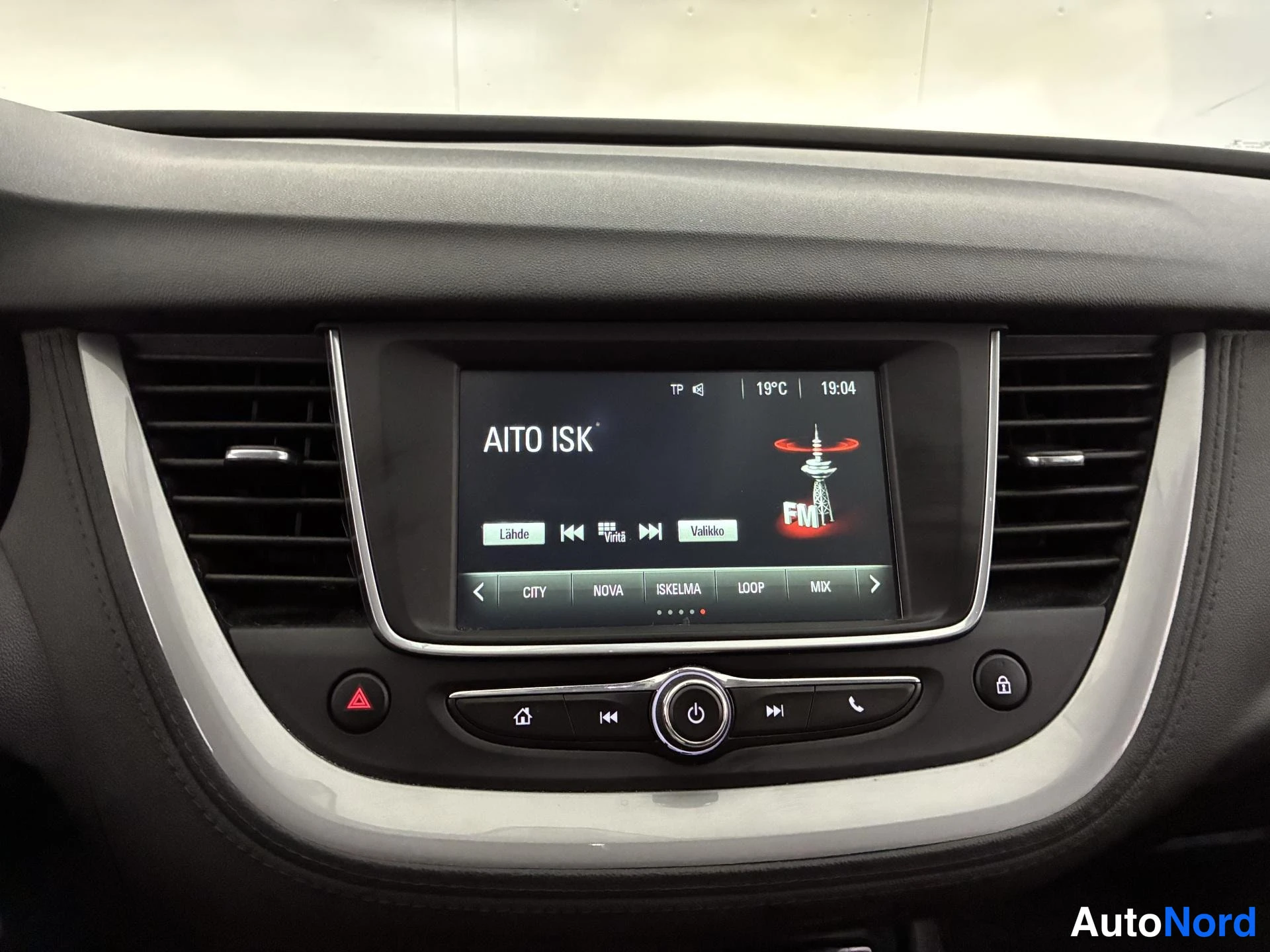 Harmaa Opel Grandland X 2019, yksityiskohta, kuva 16