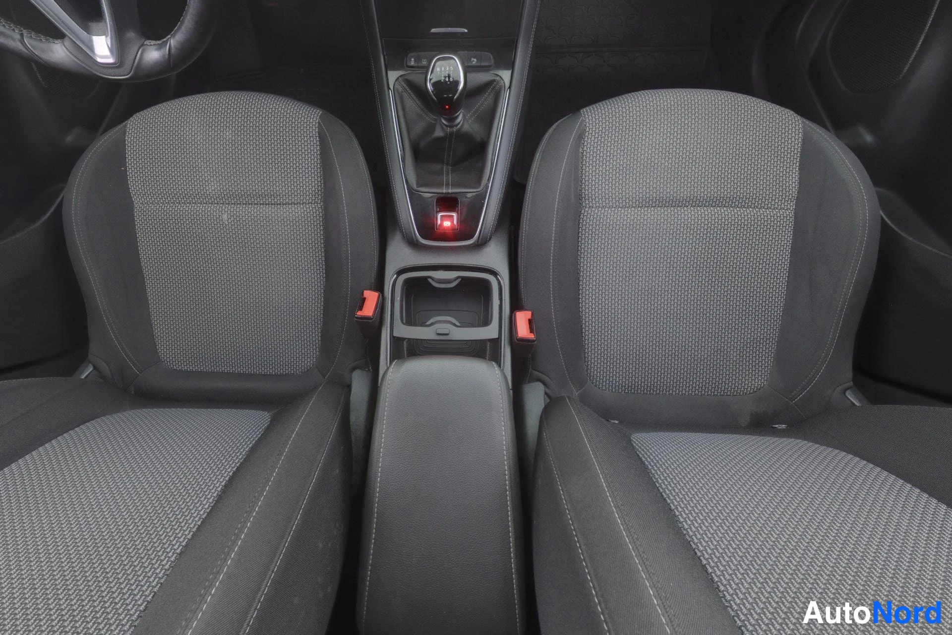 Harmaa Opel Grandland X 2019, etuistuimet, kuva 12