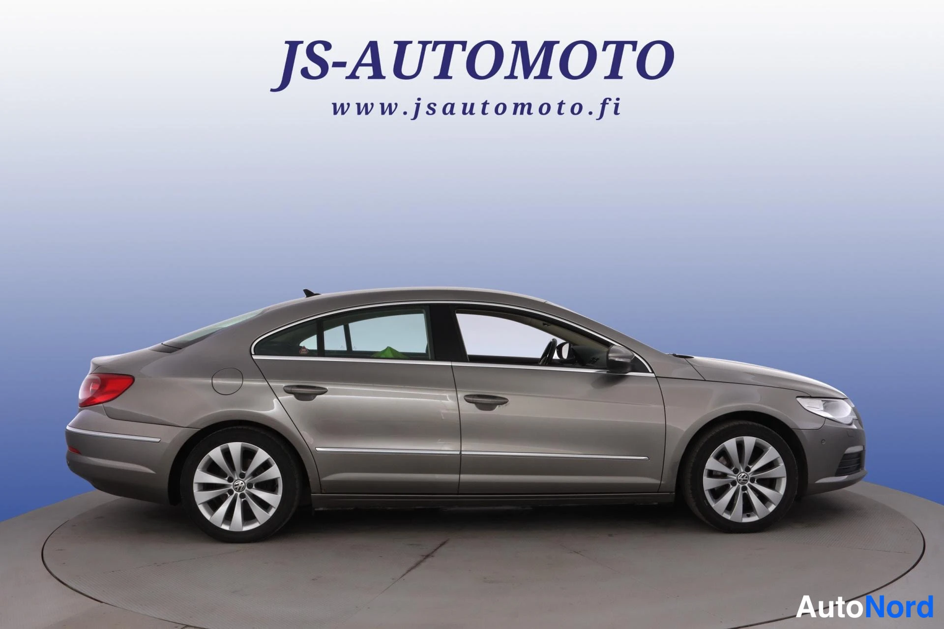 Ruskea Volkswagen Passat CC 2010, etuviisto, keula oikealle, kuva 3