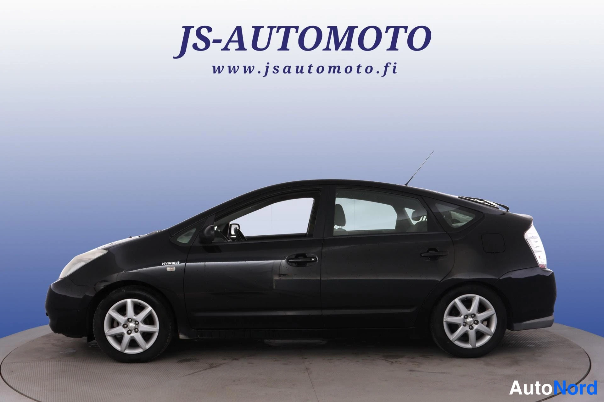 Musta Toyota Prius 2009, sivulta, kuva 4