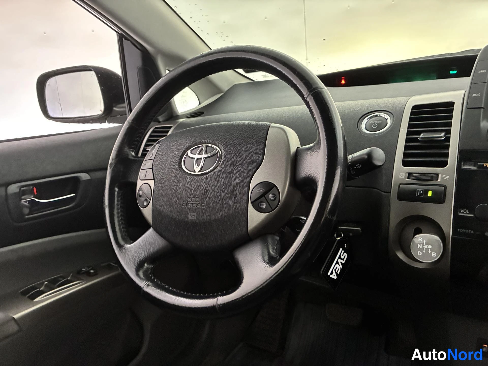 Musta Toyota Prius 2009, yksityiskohta, kuva 14