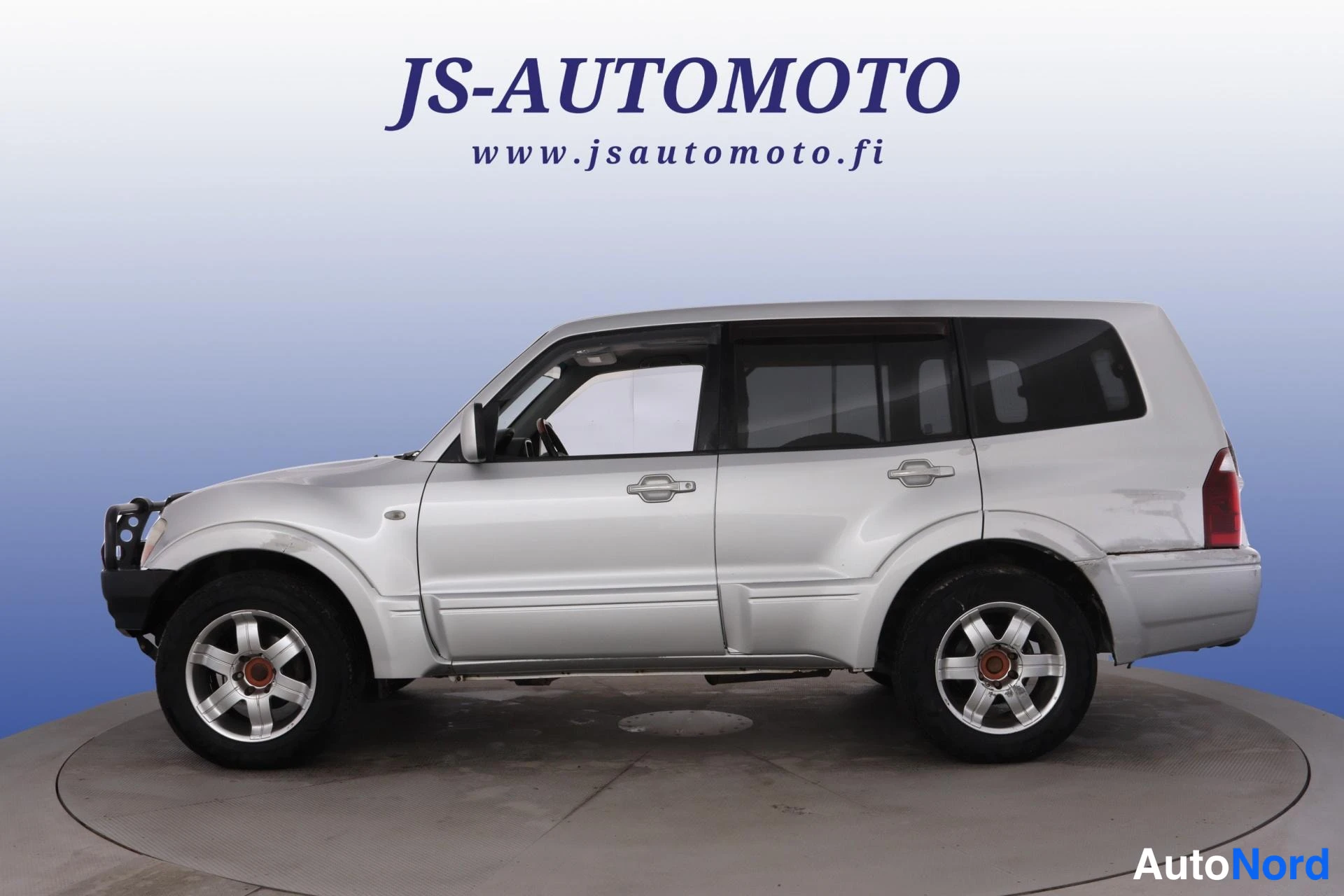 Hopea Mitsubishi Pajero 2003, sivulta, kuva 4