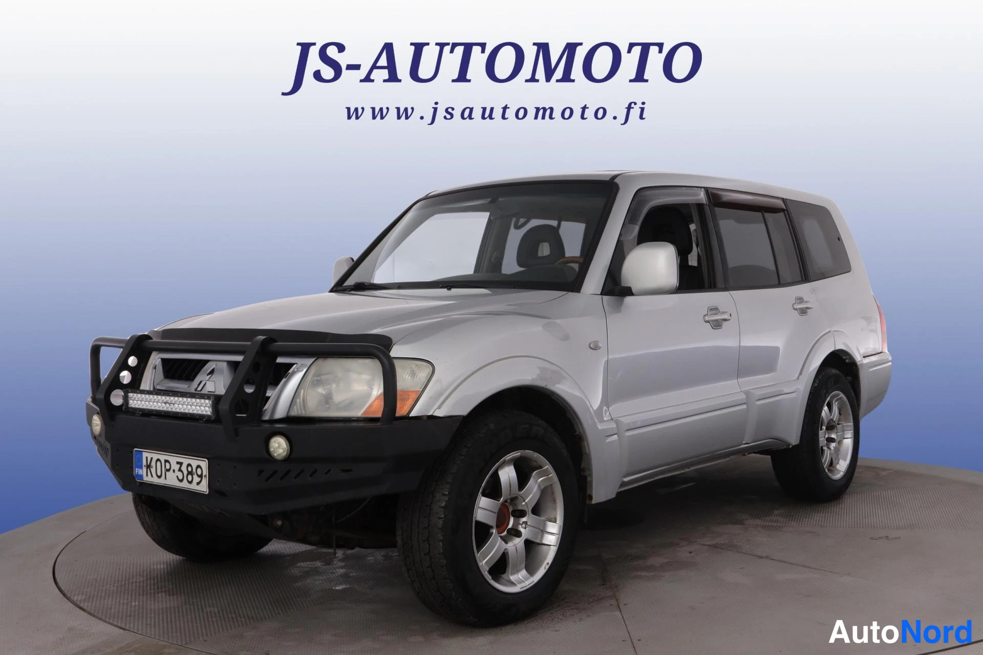Mitsubishi Pajero 2003