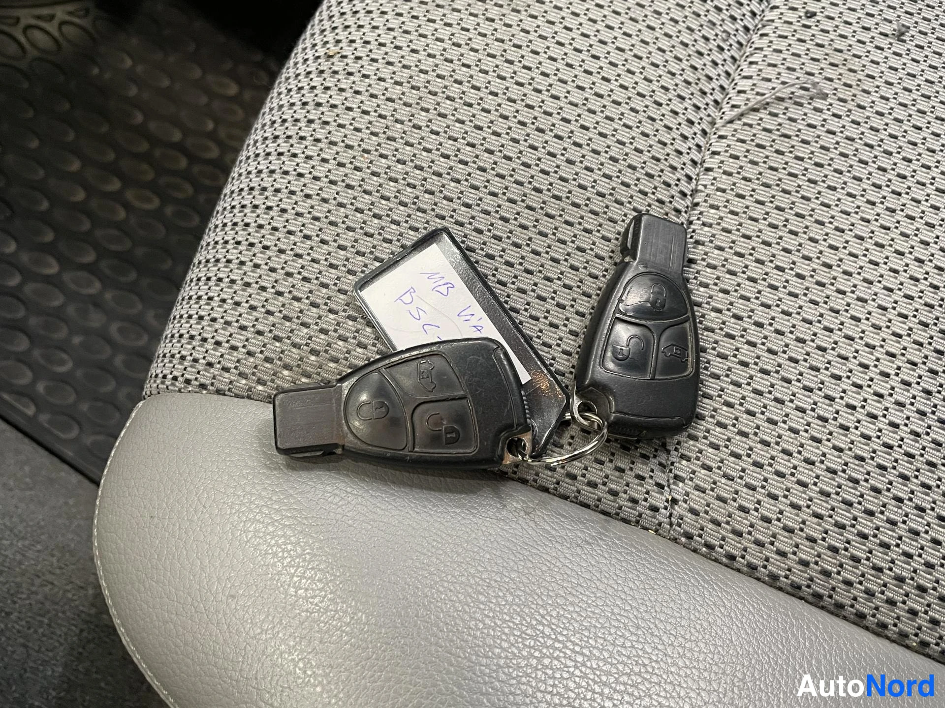 Hopea Mercedes-Benz Viano 2006, yksityiskohta, kuva 22