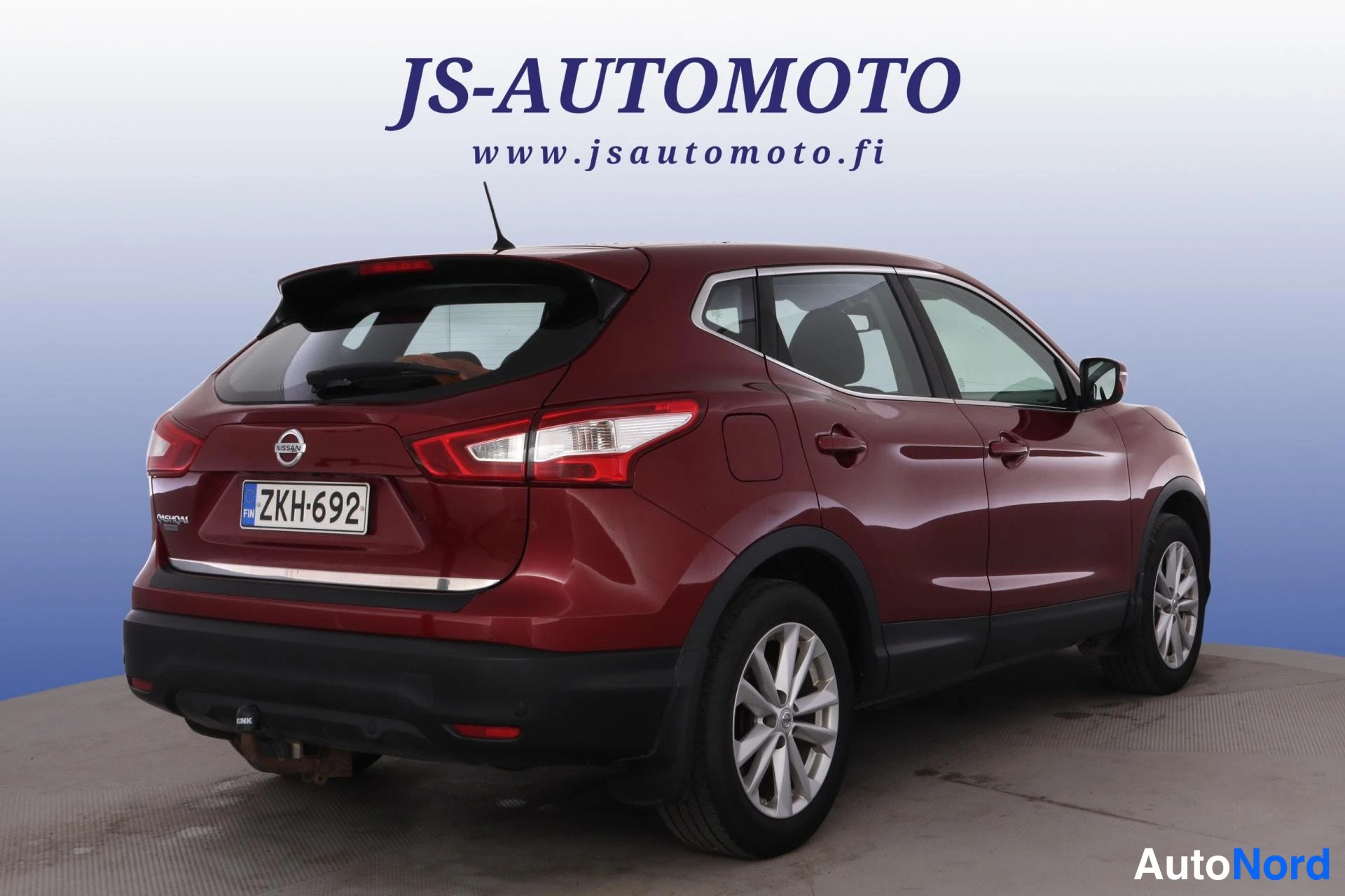 Punainen Nissan Qashqai 2014, takaviisto, kuva 5