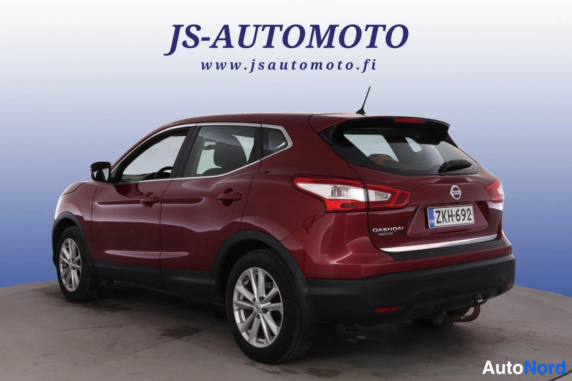 Punainen Nissan Qashqai 2014, takaviisto, kuva 6