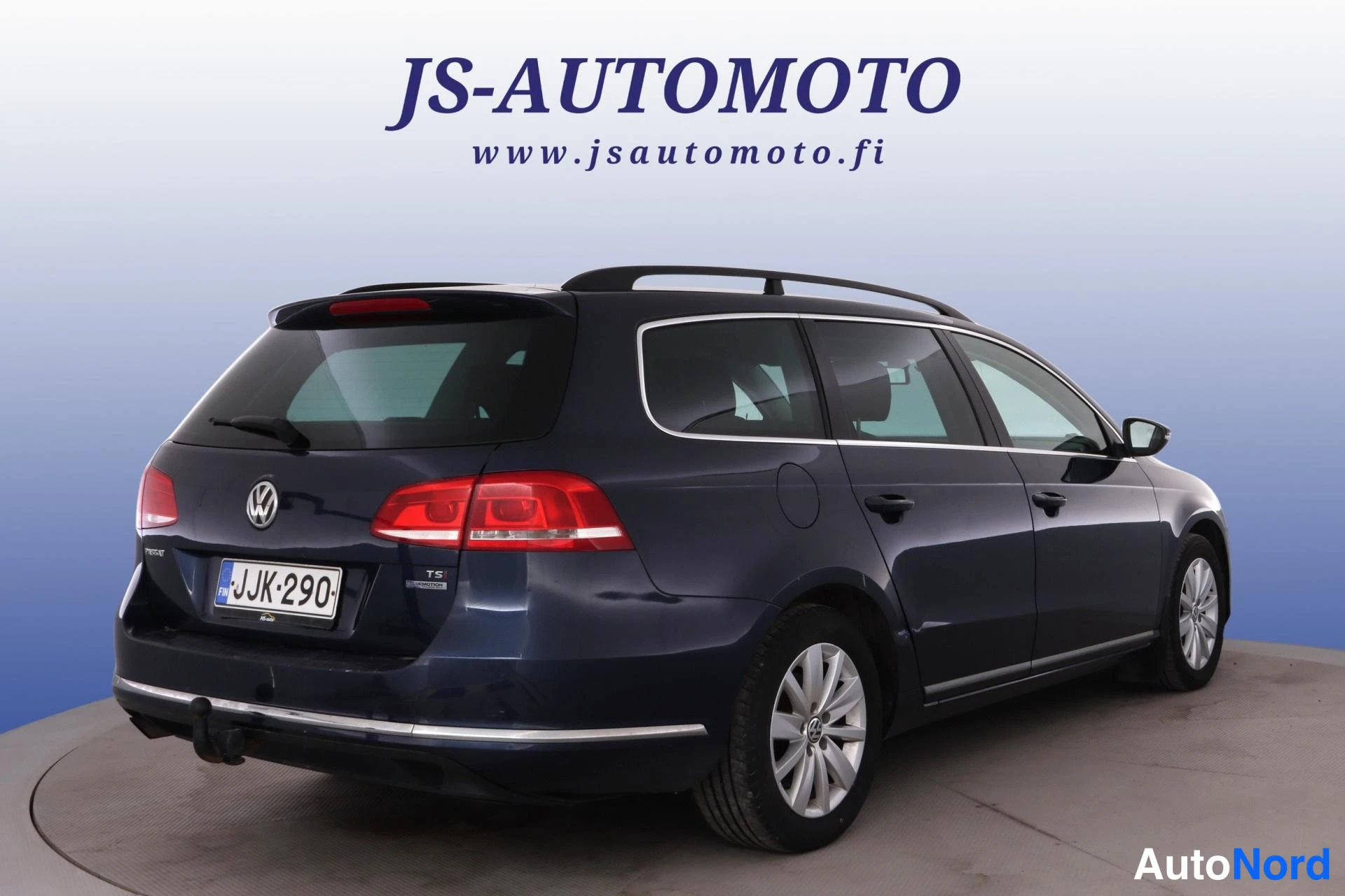 Sininen Volkswagen Passat 2015, takaviisto, kuva 5