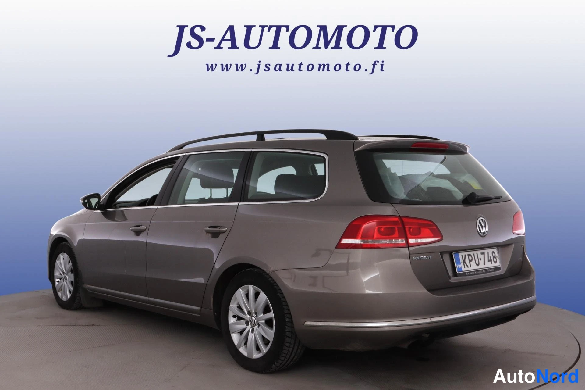 Ruskea Volkswagen Passat 2011, takaviisto, kuva 6