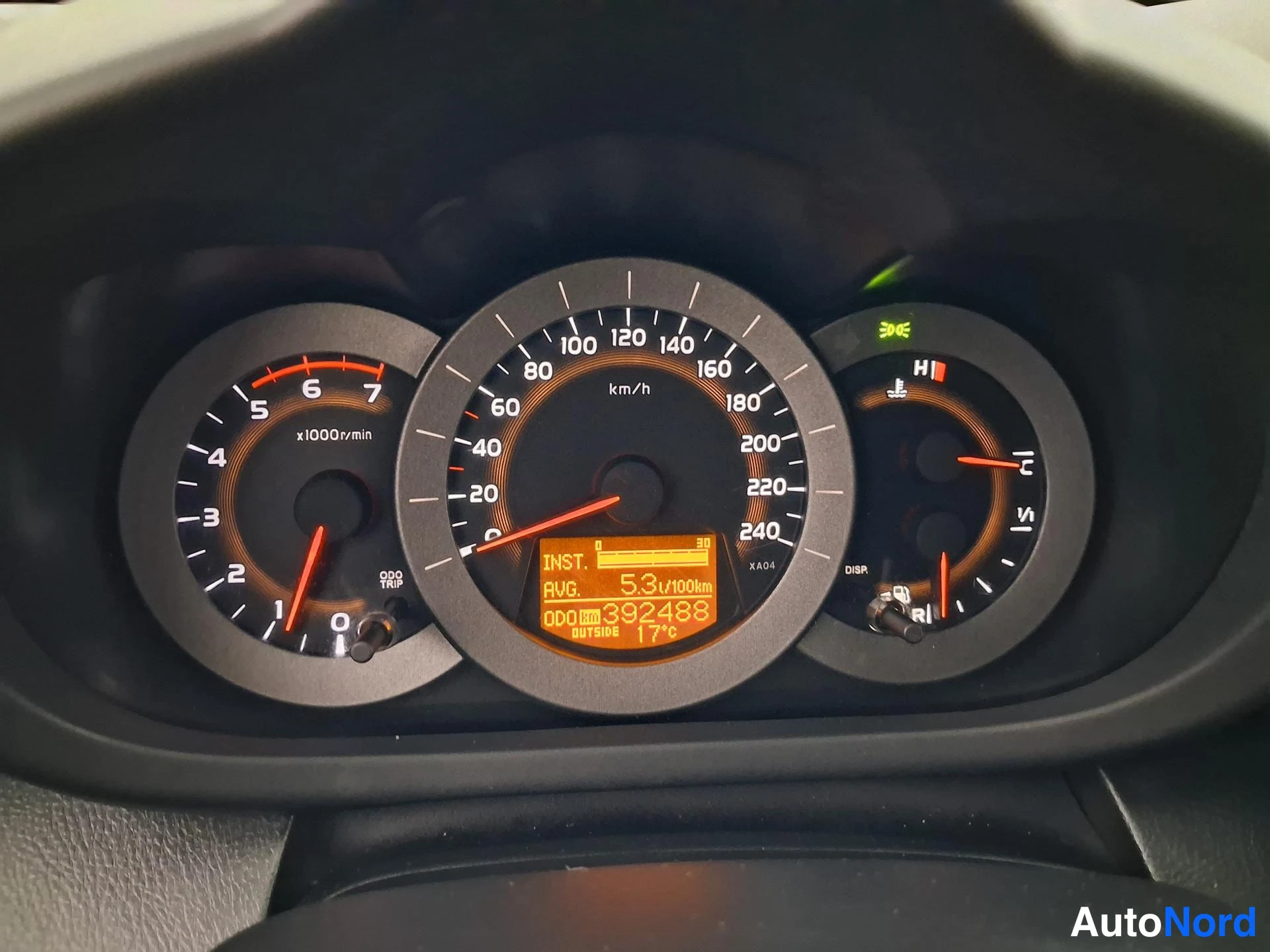 Grön Toyota RAV4 2008, detalj, bild 16