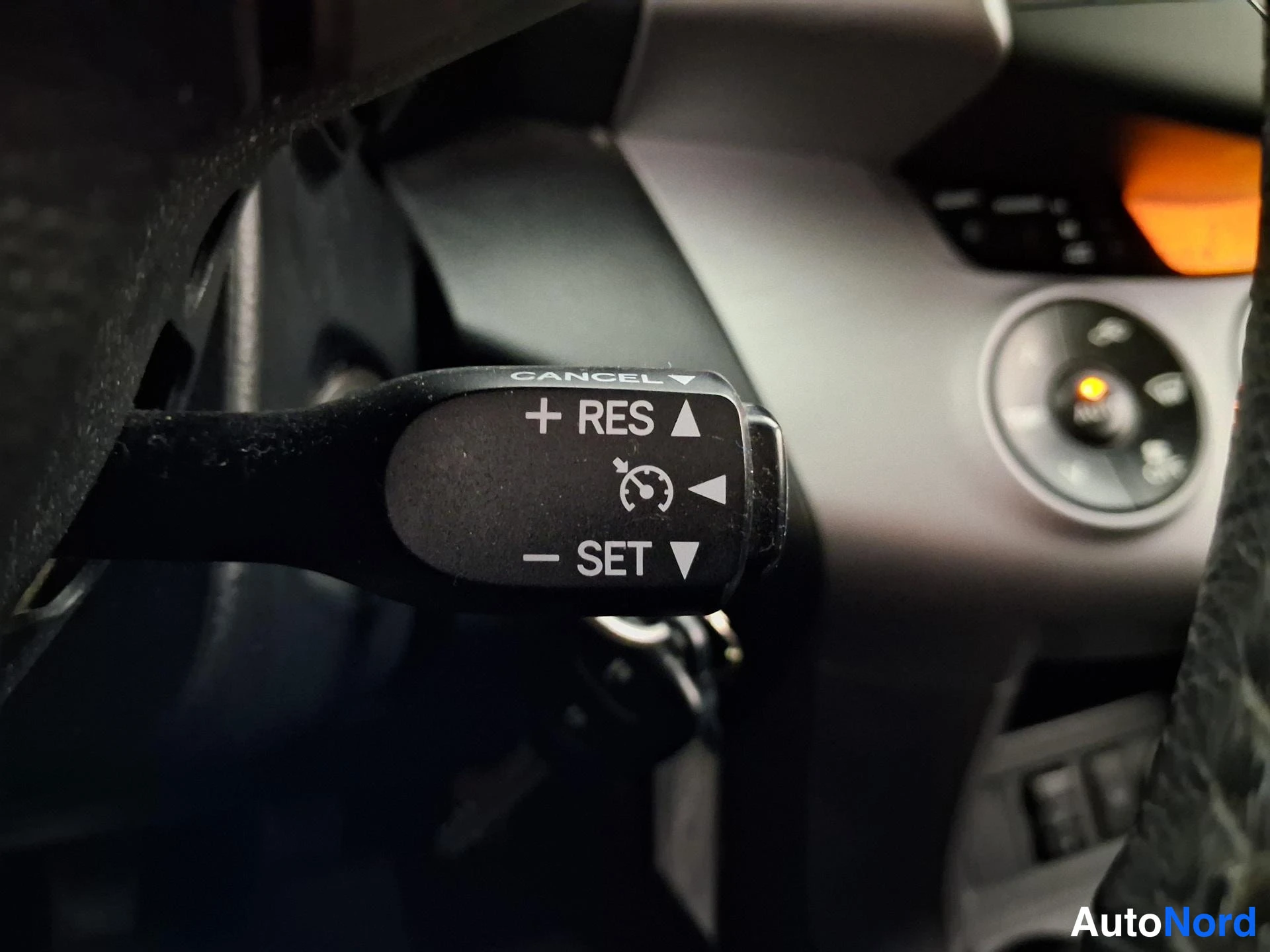 Grön Toyota RAV4 2008, detalj, bild 19