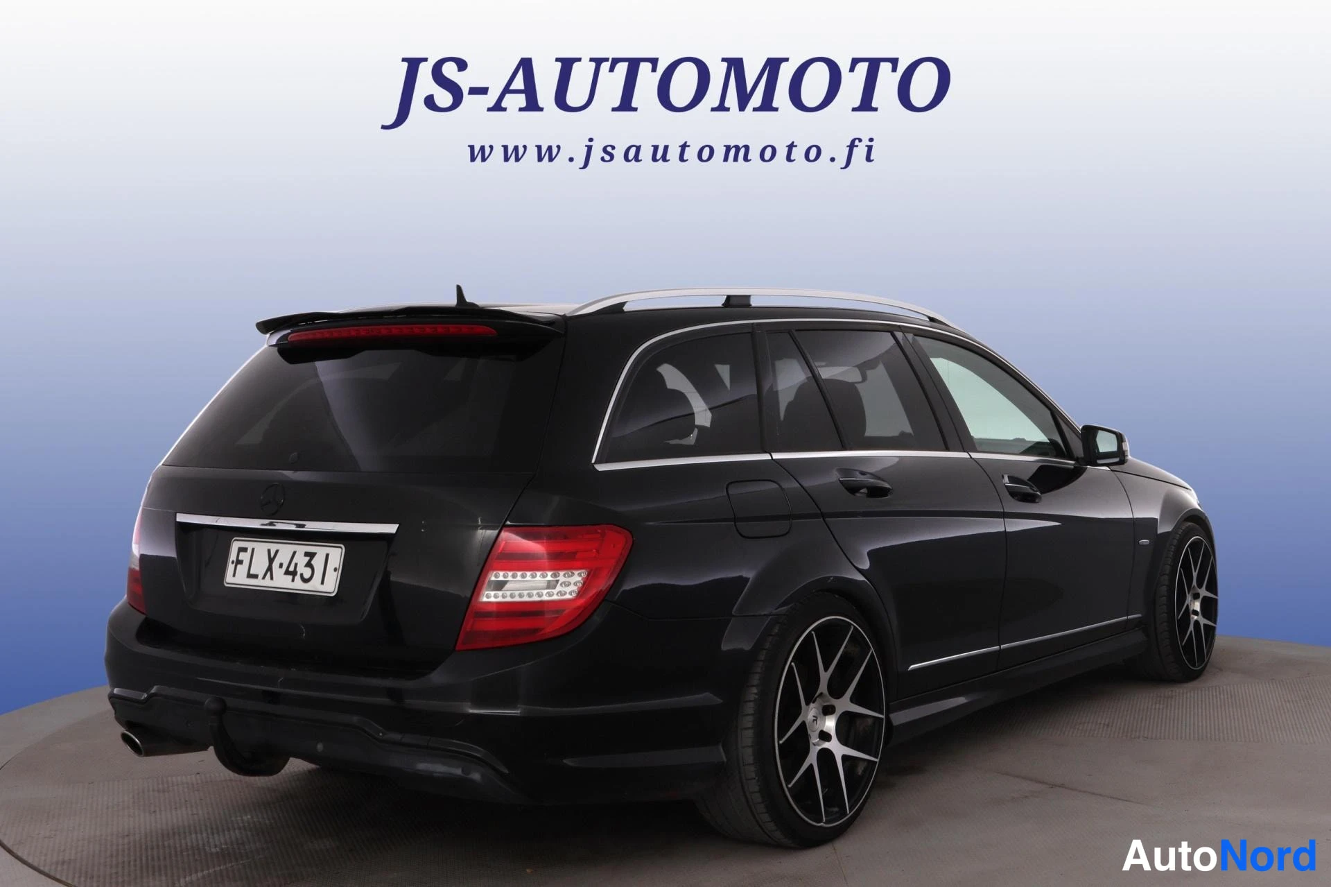 Musta Mercedes-Benz C 2012, takaviisto, kuva 5
