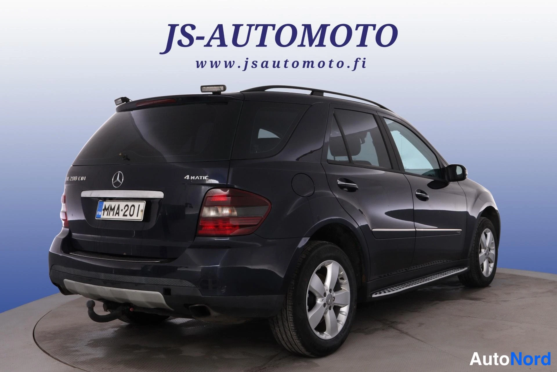 Sininen Mercedes-Benz ML 2007, takaviisto, kuva 5