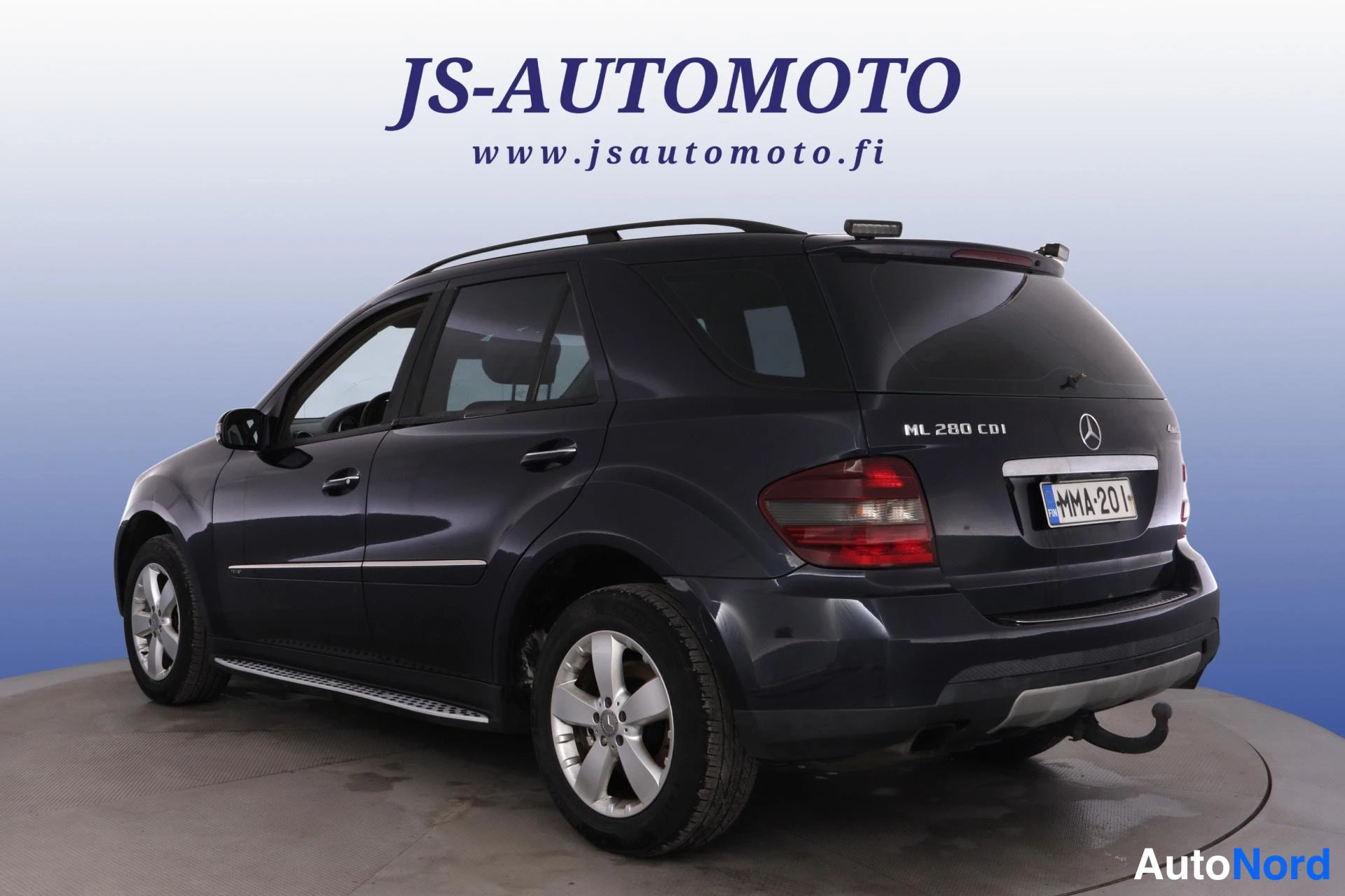 Sininen Mercedes-Benz ML 2007, takaviisto, kuva 6