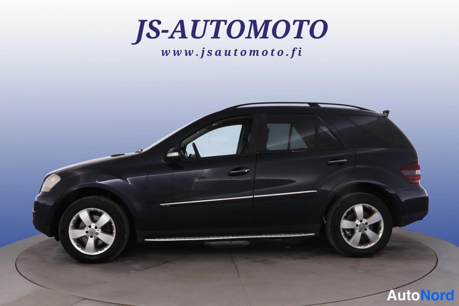 Sininen Mercedes-Benz ML 2007, sivulta, kuva 4