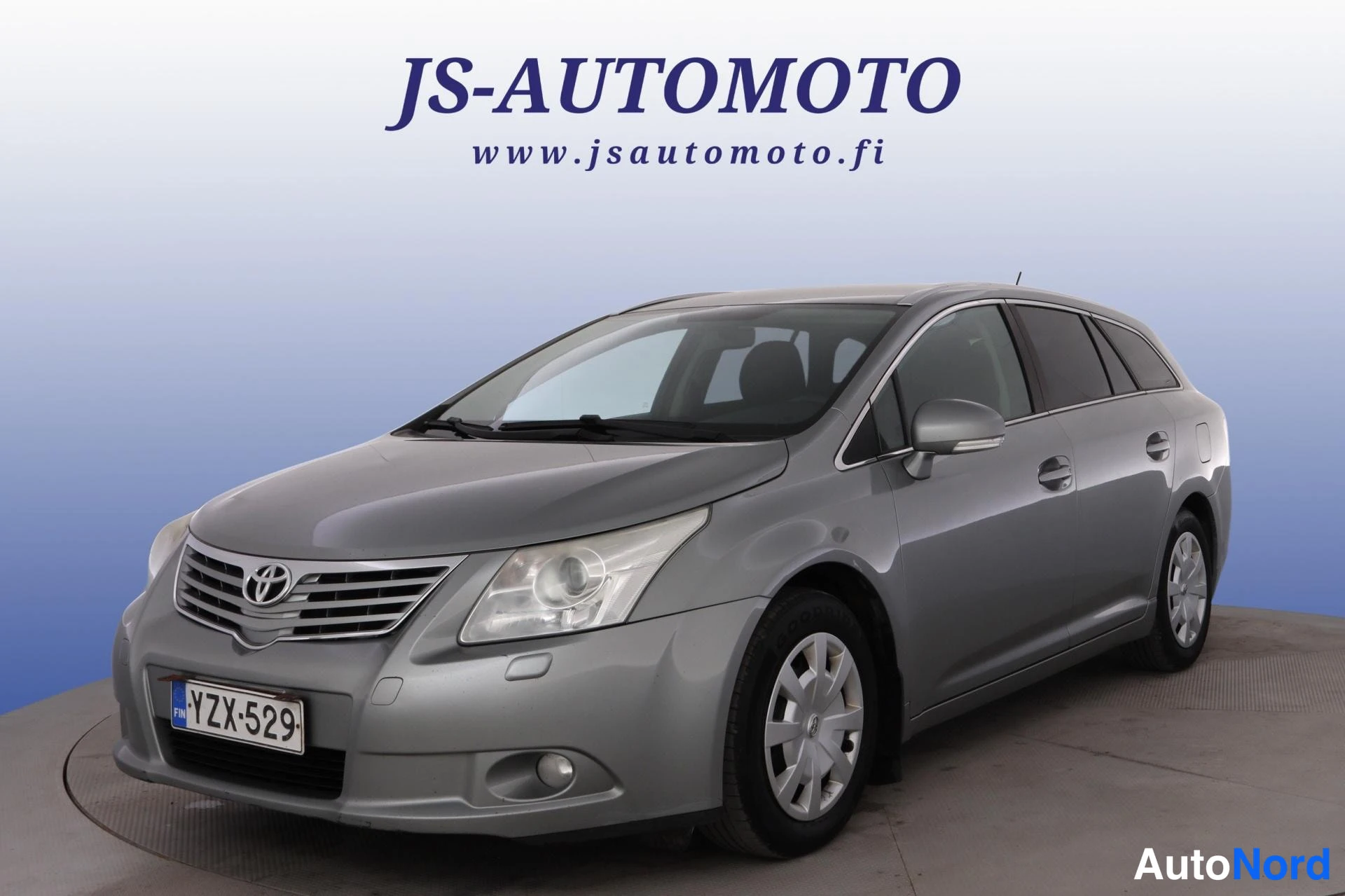 Toyota Avensis 2011