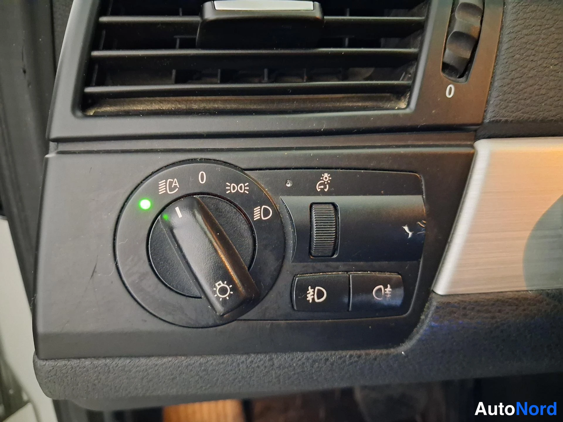 Harmaa BMW X3 2008, yksityiskohta, kuva 18