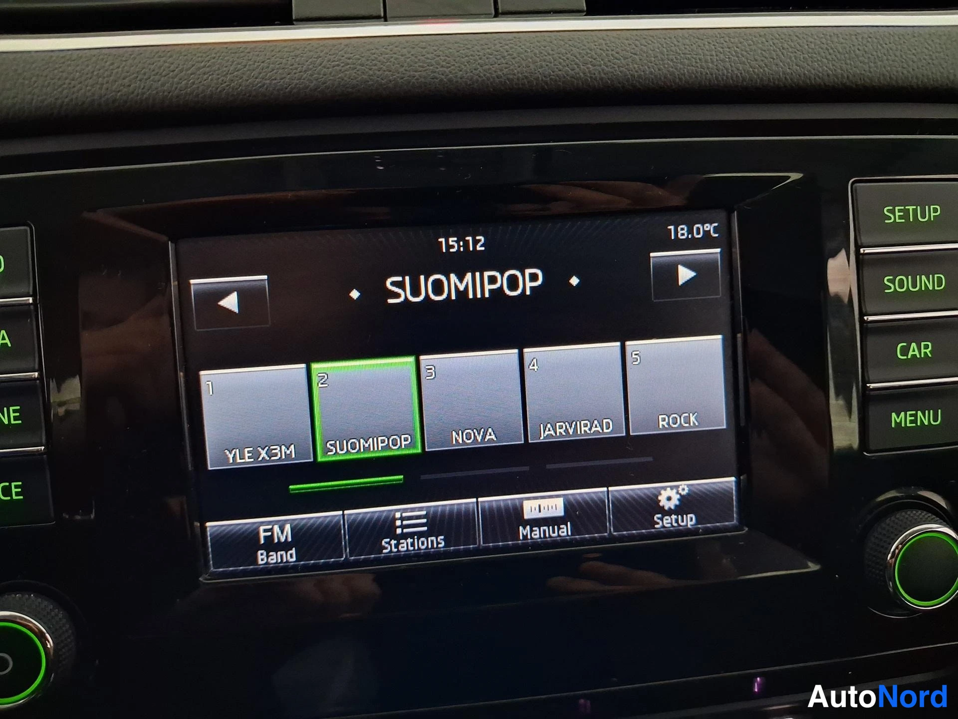 Musta Skoda Octavia 2013, yksityiskohta, kuva 17
