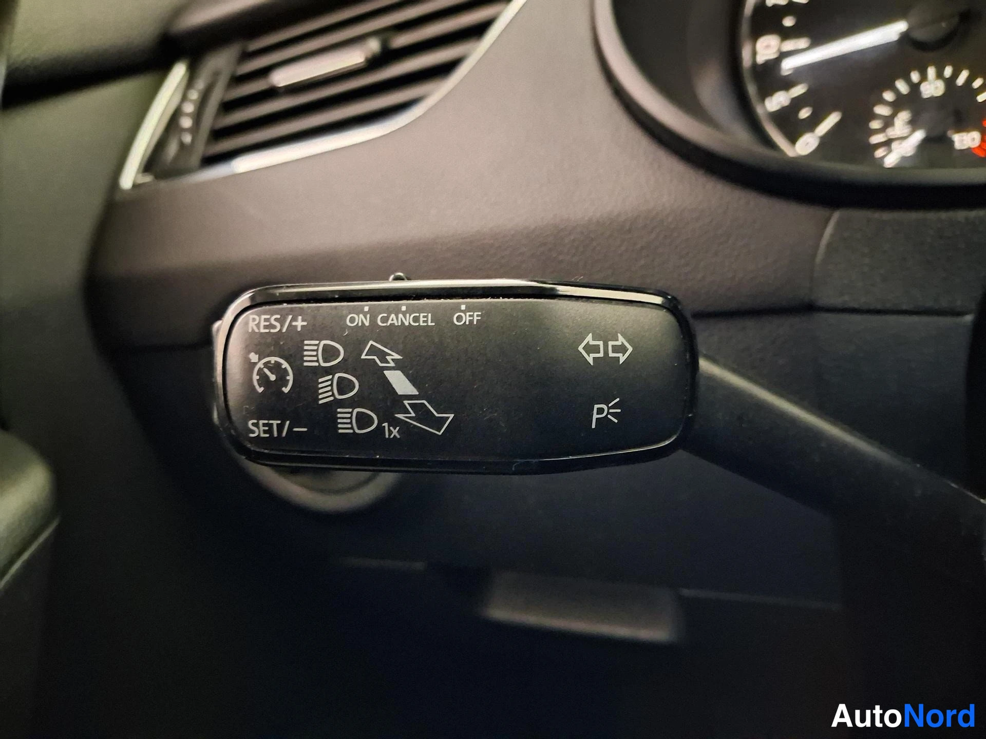 Musta Skoda Octavia 2013, yksityiskohta, kuva 21