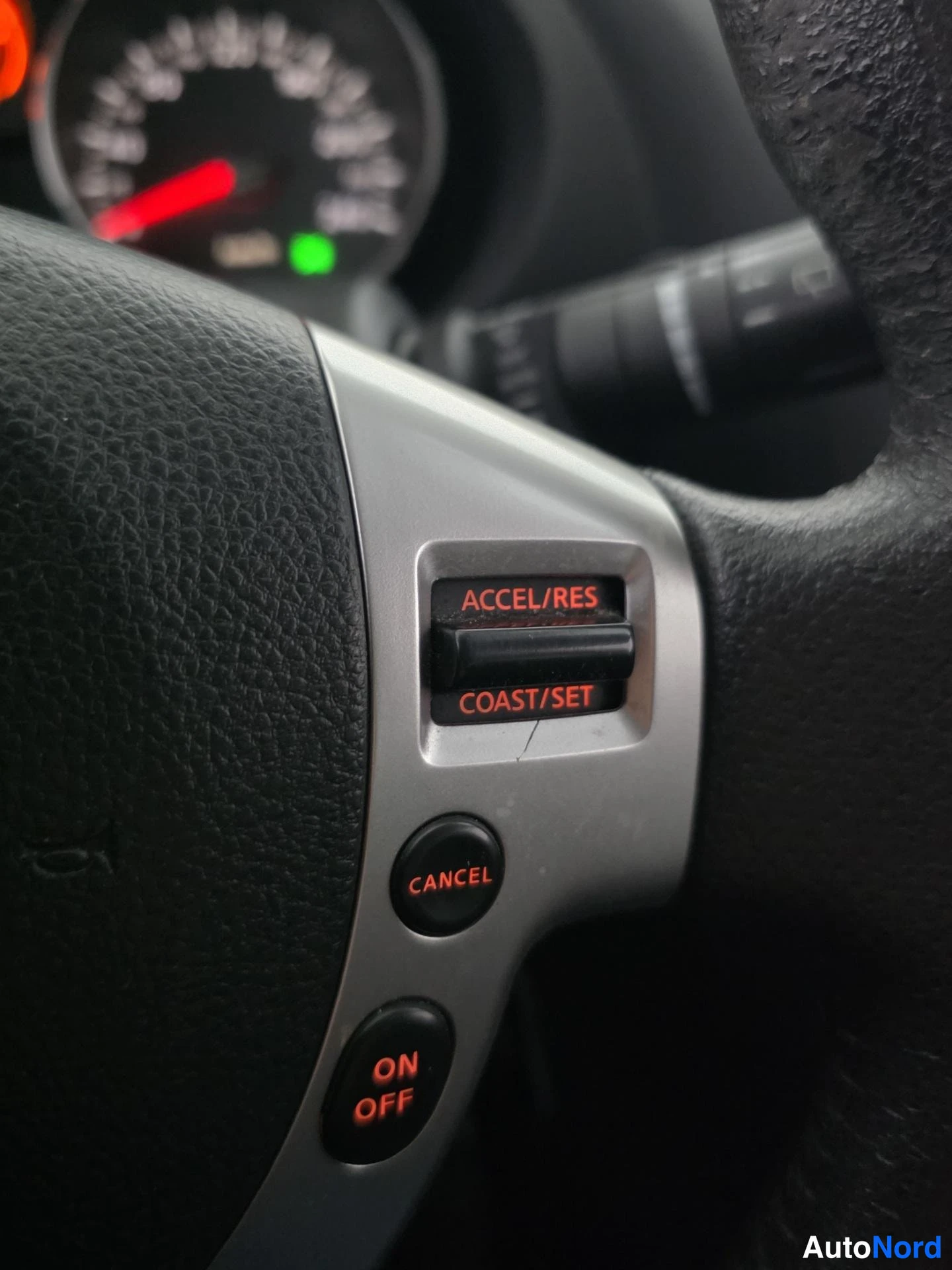 Sininen Nissan Qashqai+2 2009, yksityiskohta, kuva 18