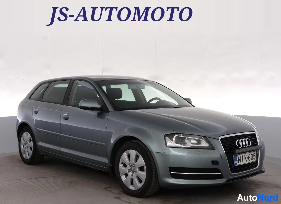 Harmaa Audi A3 2012, etuviisto, keula oikealle, kuva 4