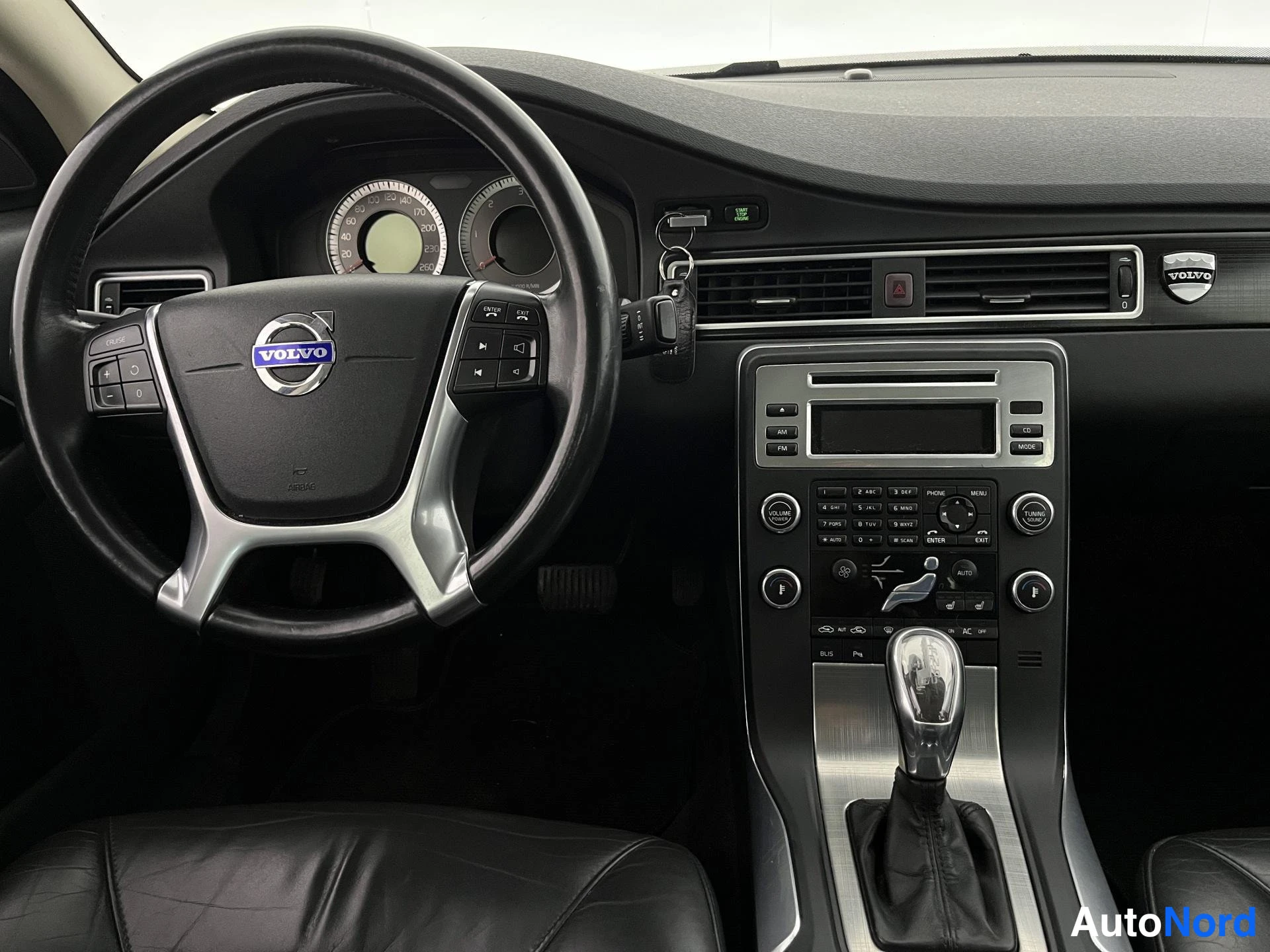 Harmaa Volvo S80 2007, ohjaamo, kuva 10