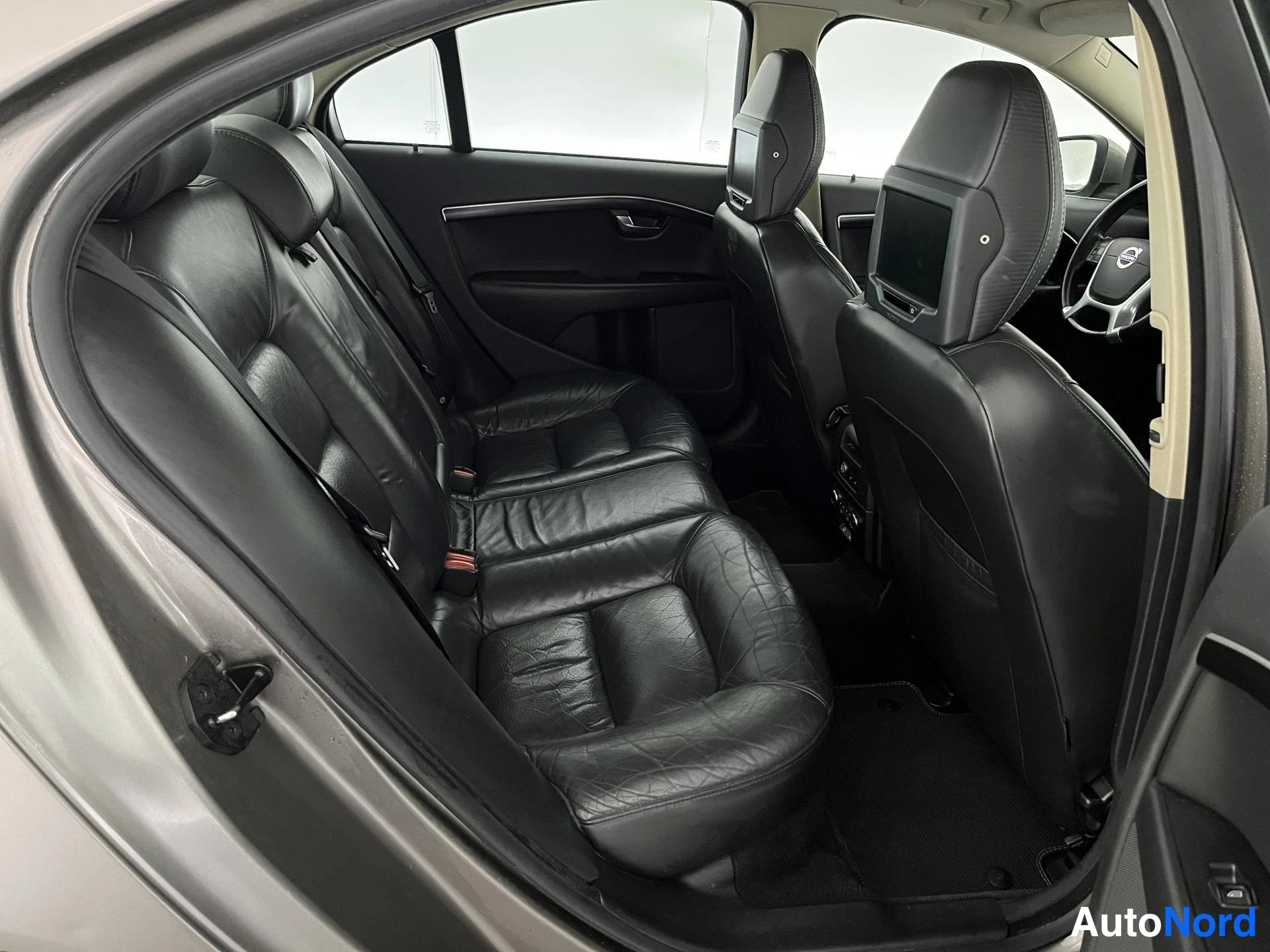 Harmaa Volvo S80 2007, takaistuimet, kuva 14