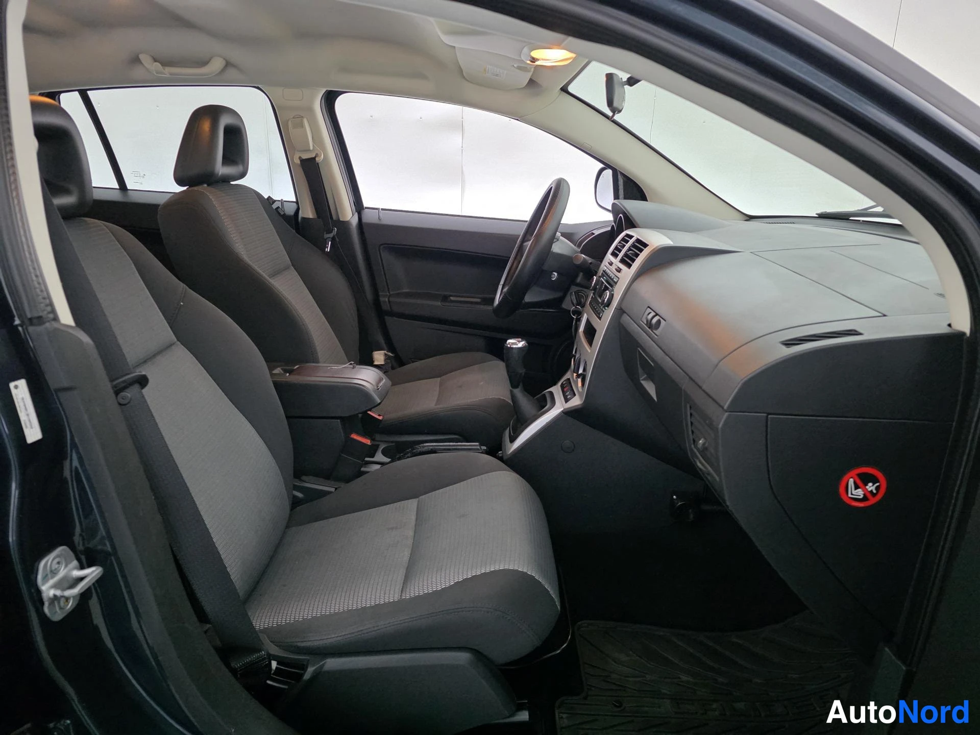 Blå Dodge Caliber 2008, framsäten, bild 9