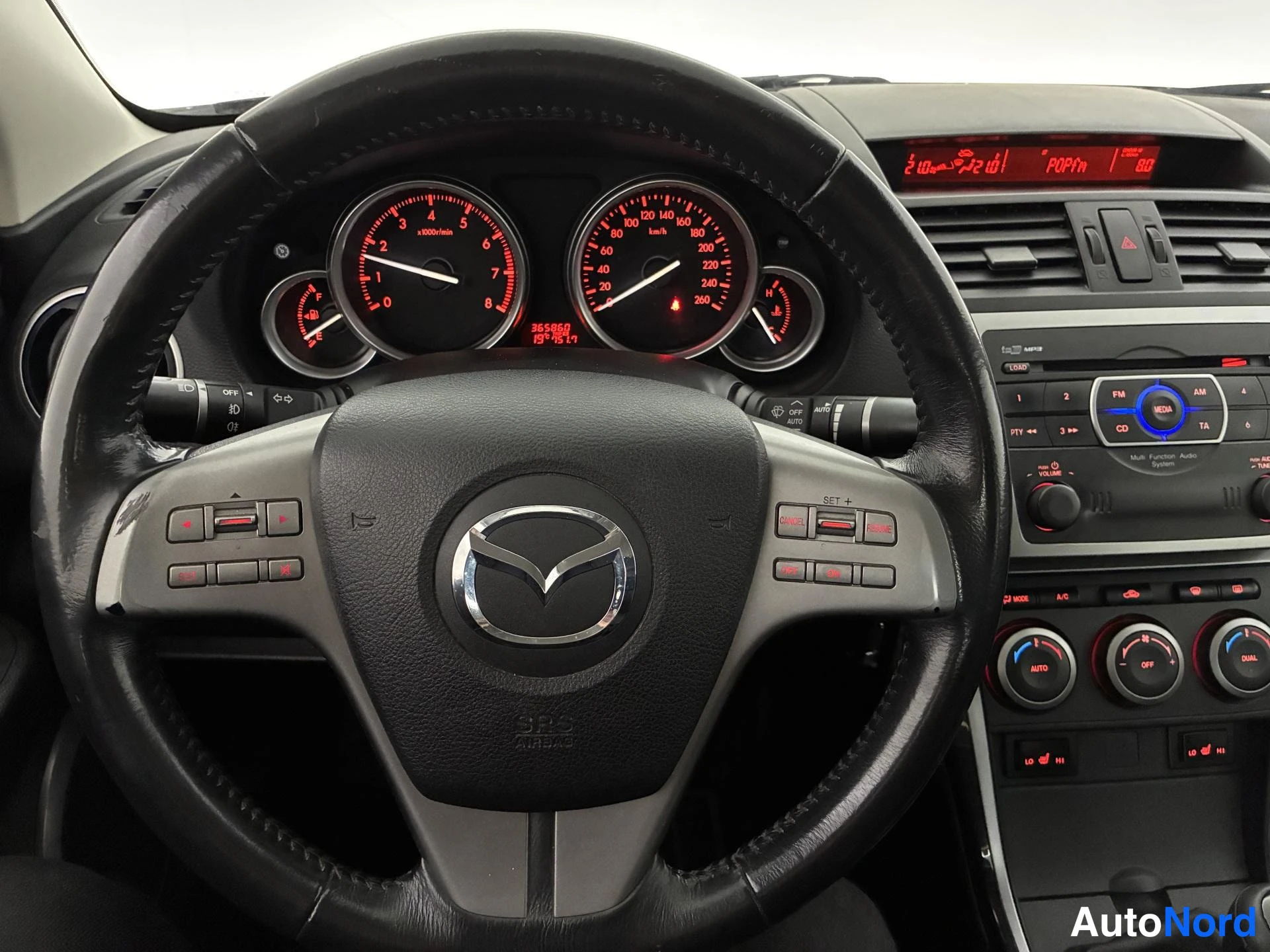 Musta Mazda 6 2008, yksityiskohta, kuva 15