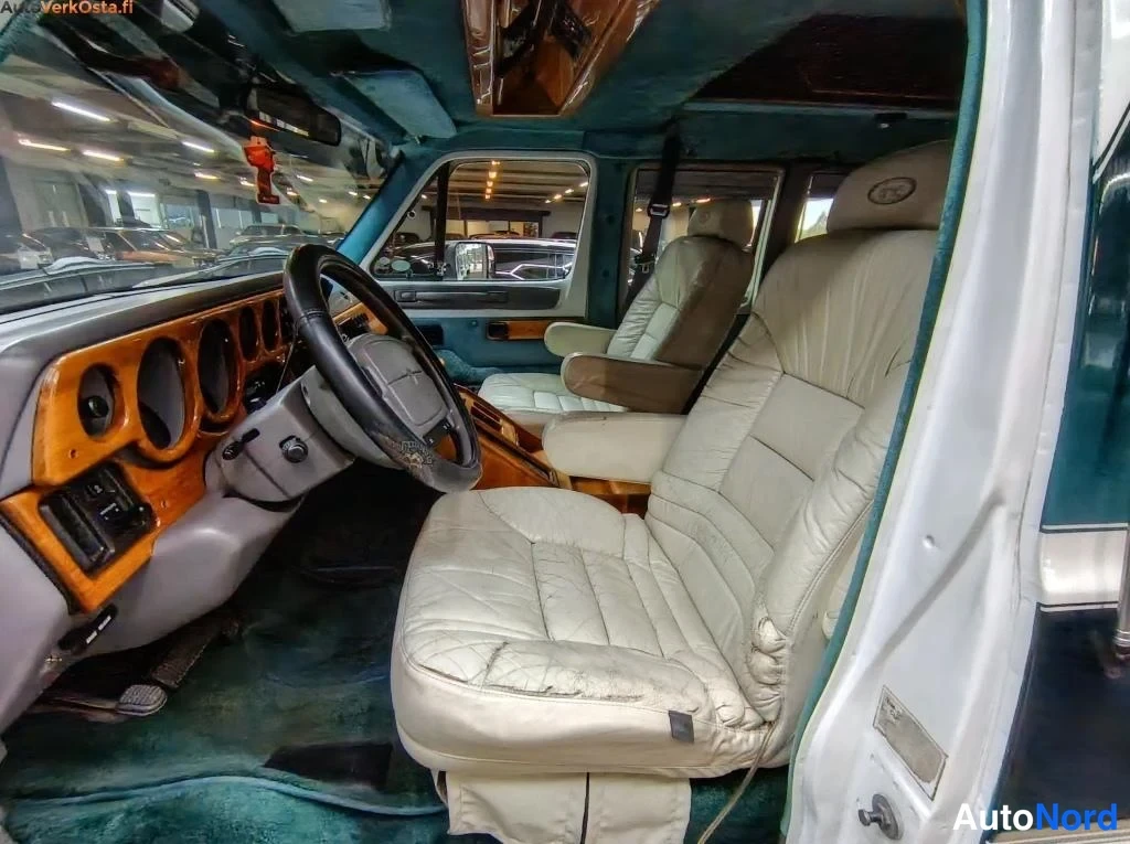 Valkoinen Dodge Ram 1994, ohjaamo, kuva 12