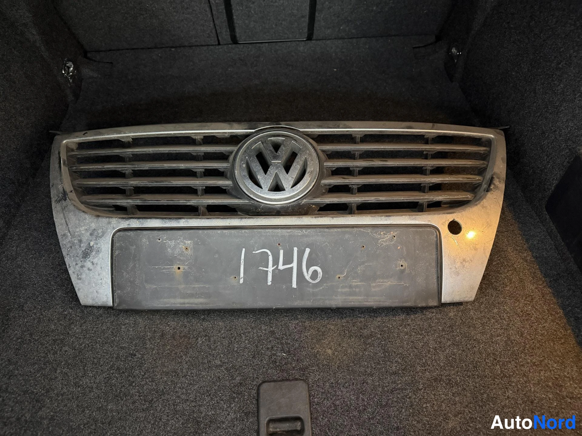 Musta Volkswagen Passat 2007, yksityiskohta, kuva 21