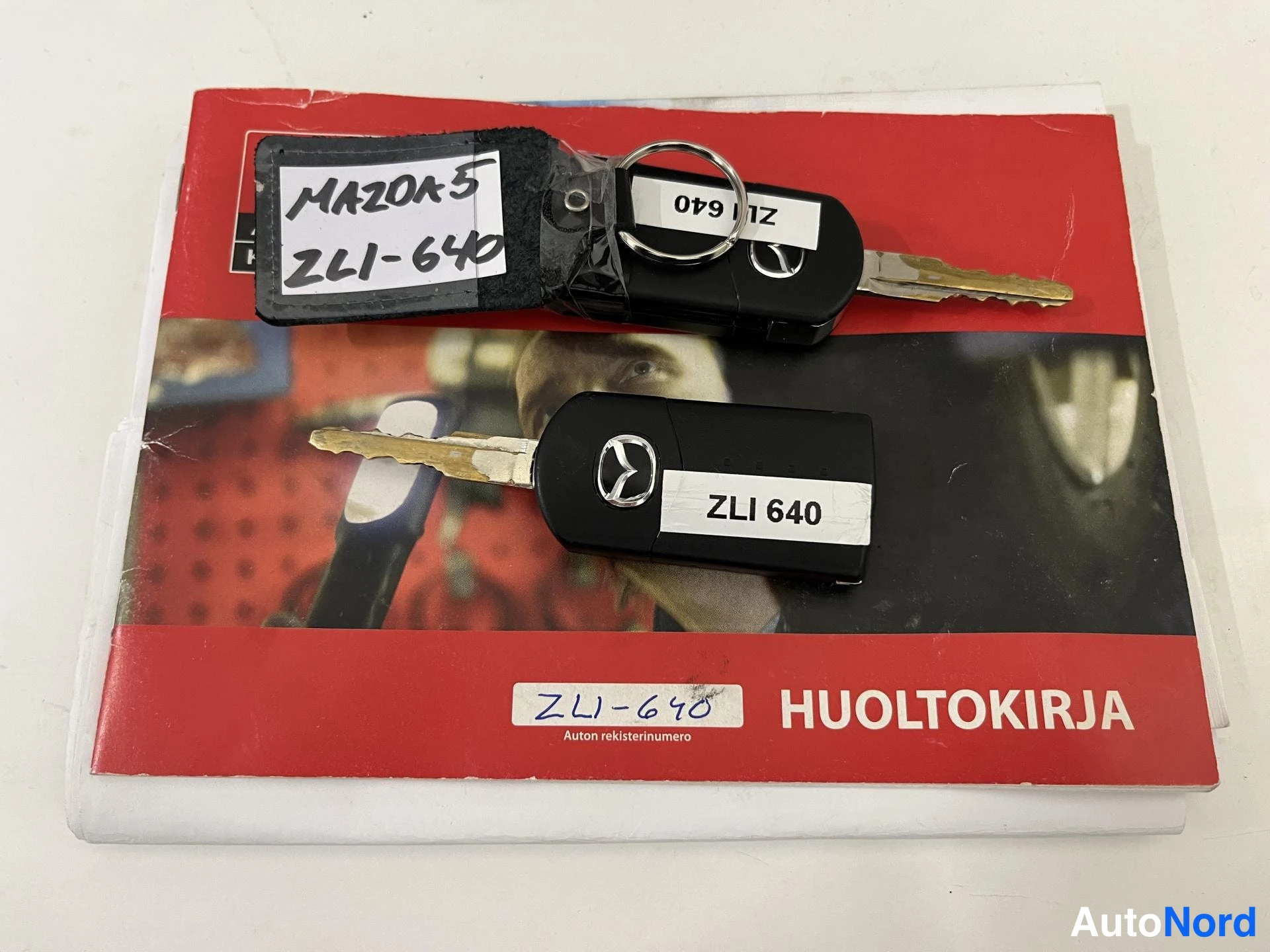 Sininen Mazda 5 2005, kuva 23