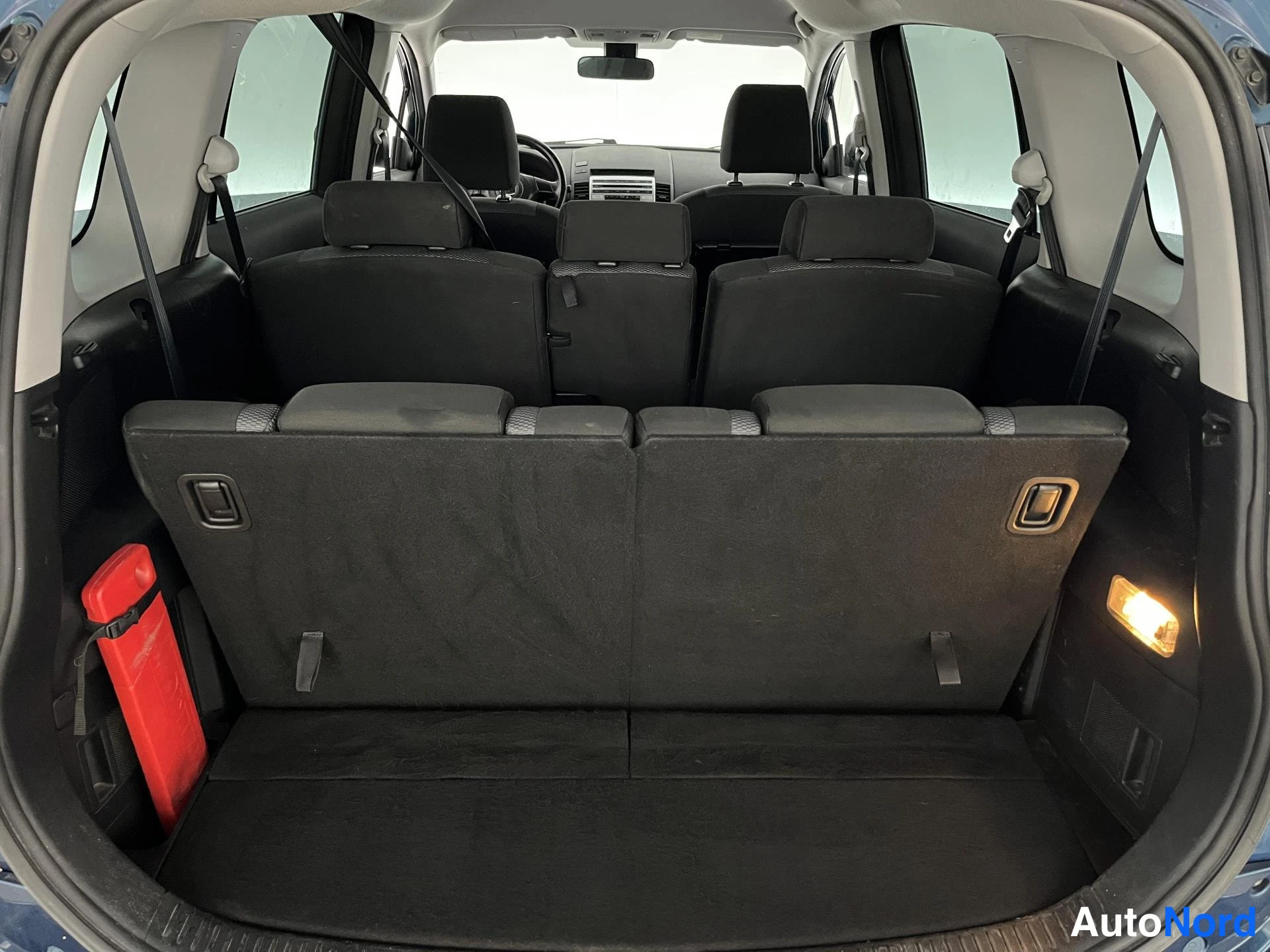Sininen Mazda 5 2005, tavaratila, kuva 14