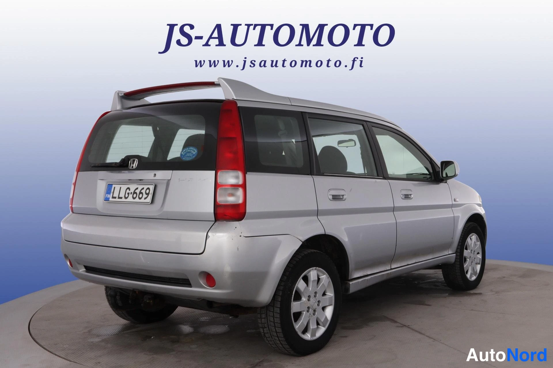 Grå Honda HR-V 2003, snett bakifrån, bild 5