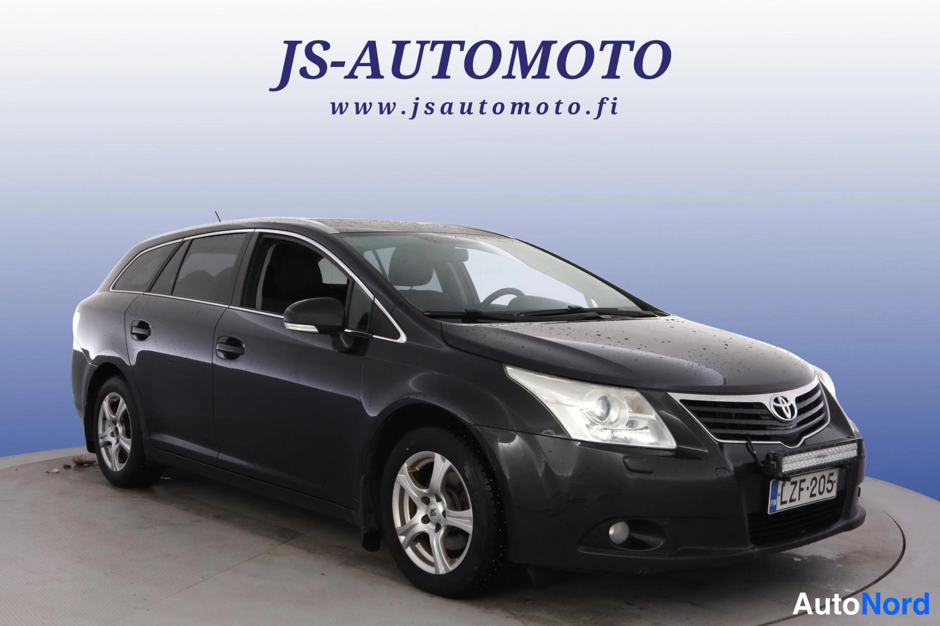 Toyota Avensis 2010