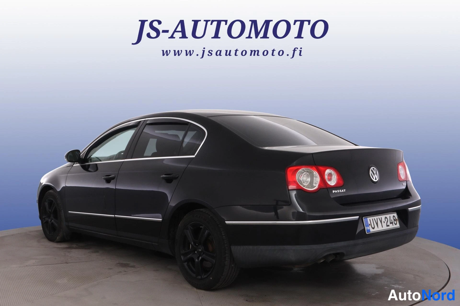 Musta Volkswagen Passat 2006, takaviisto, kuva 6