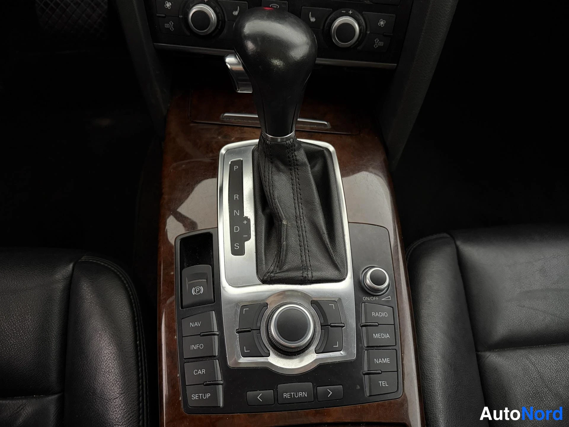 Musta Audi A6 allroad quattro 2007, yksityiskohta, kuva 19