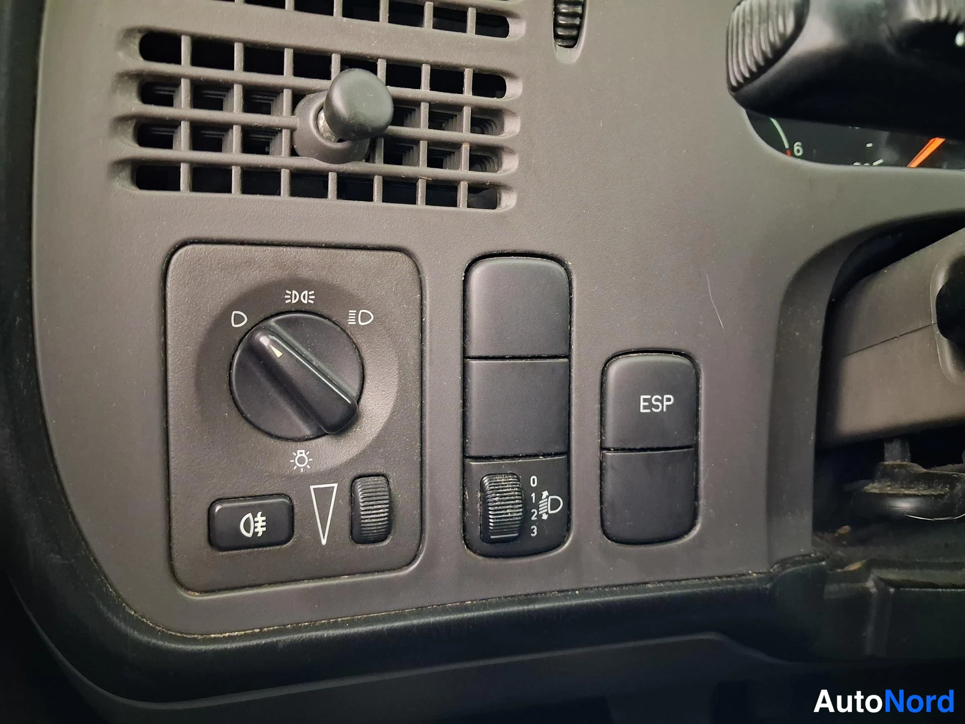 Svart Saab 9-5 2005, detalj, bild 16