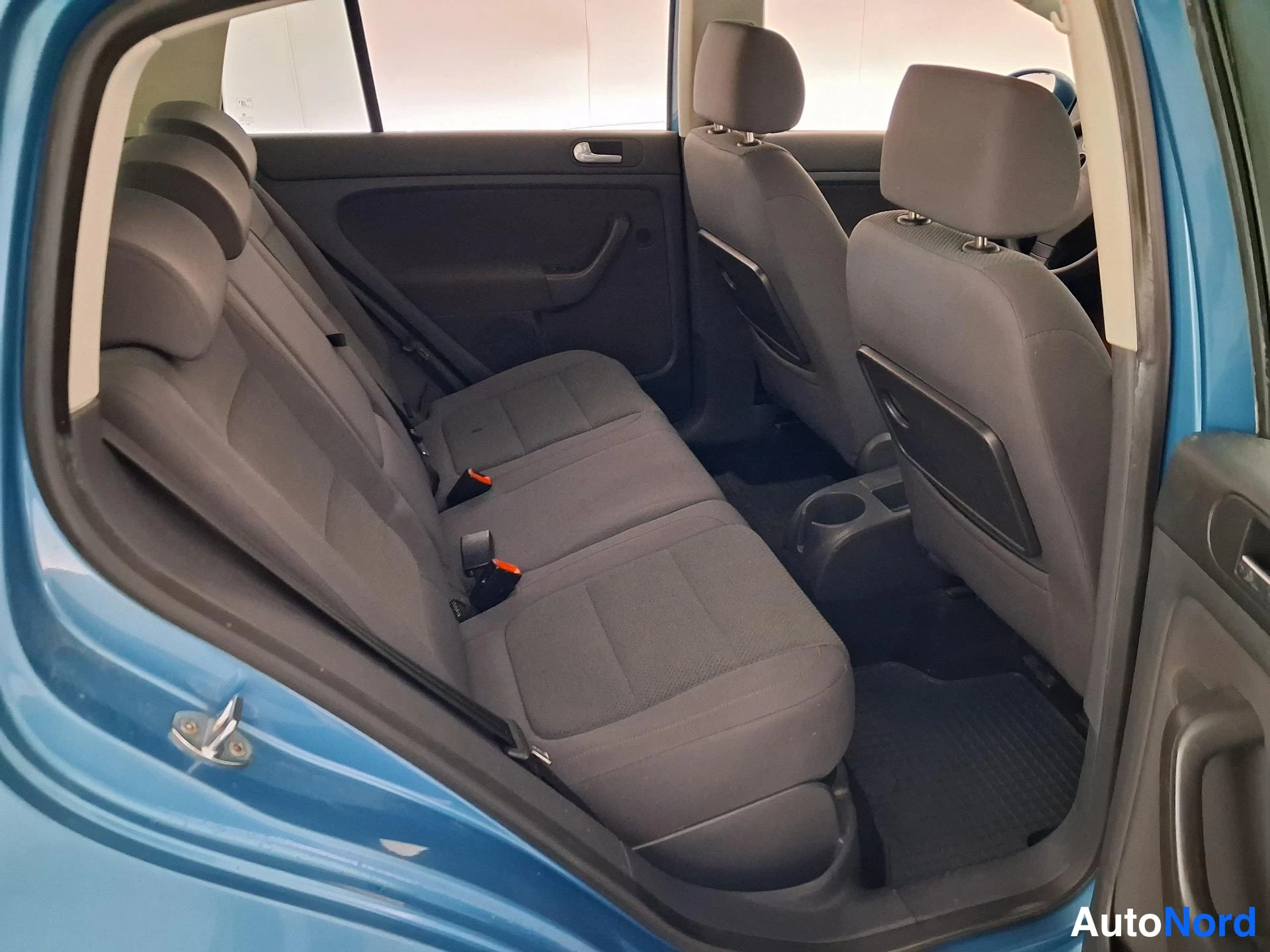 Sininen Volkswagen Golf Plus 2006, takaistuimet, kuva 13