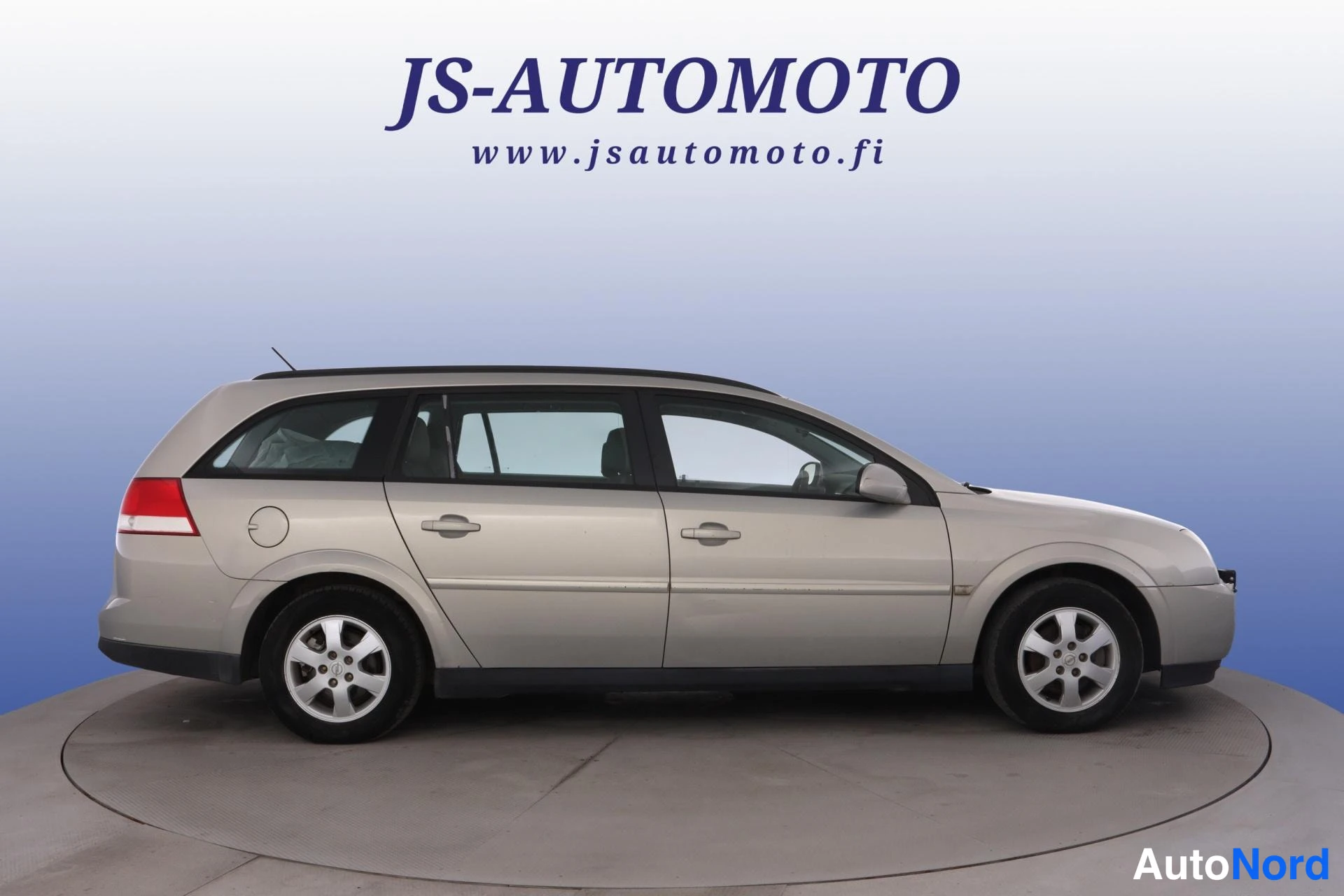 Brun Opel Vectra 2005, från sidan, bild 3