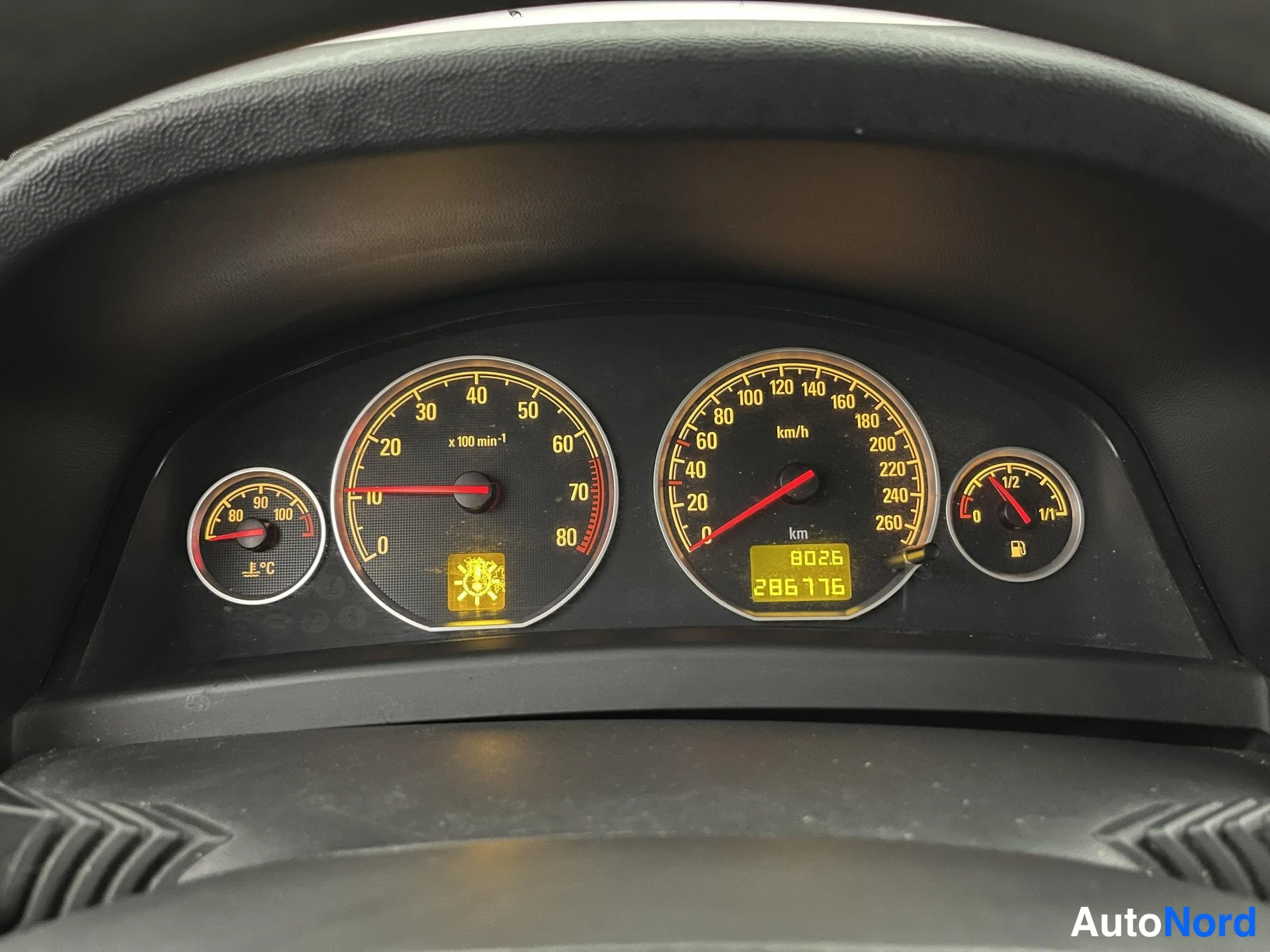 Brun Opel Vectra 2005, detalj, bild 15