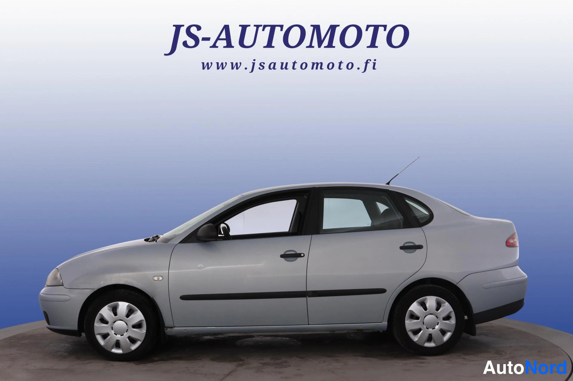 Sininen Seat Cordoba 2006, sivulta, kuva 4