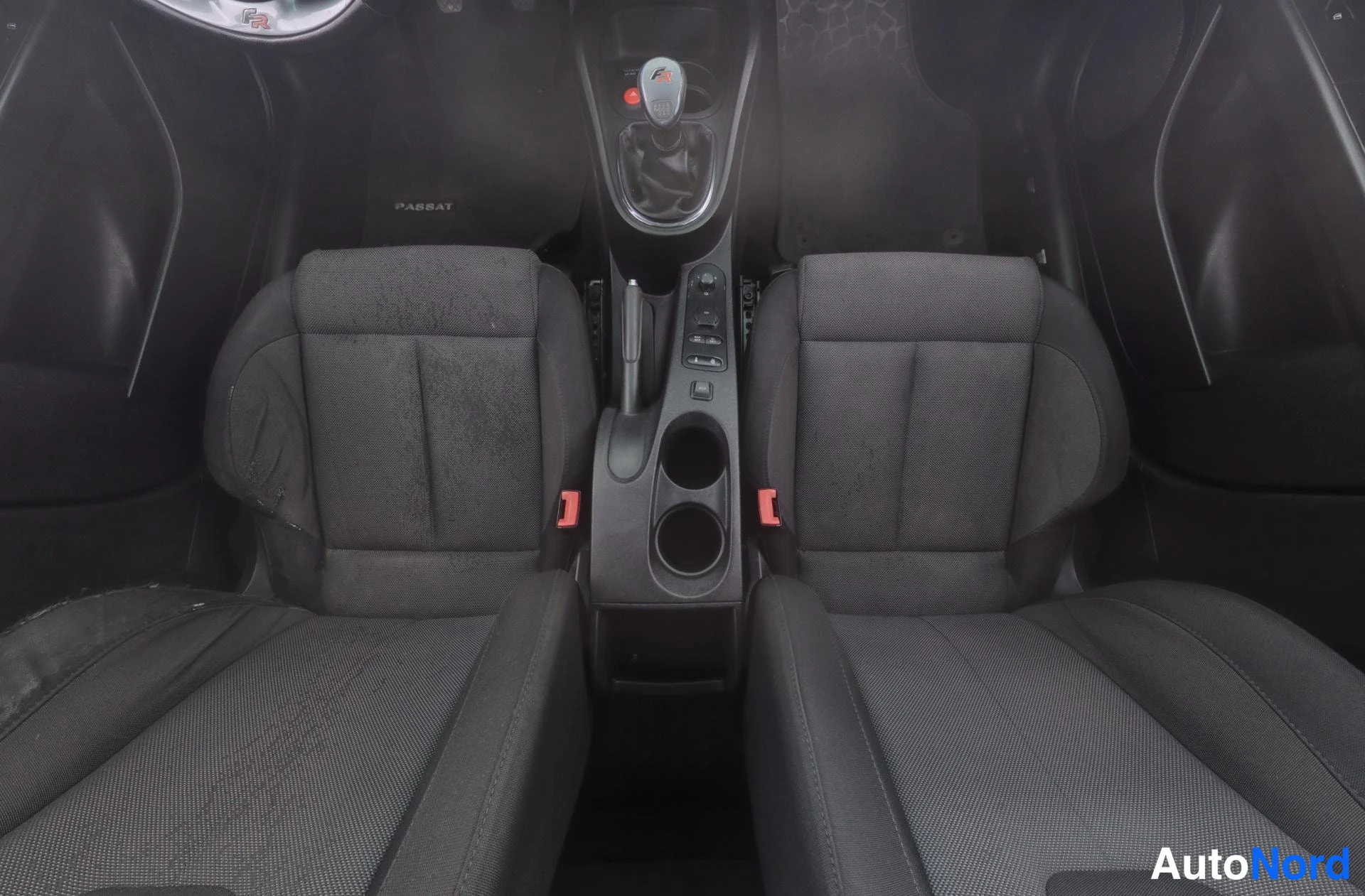 Harmaa Seat Leon 2007, takaistuimet, kuva 16