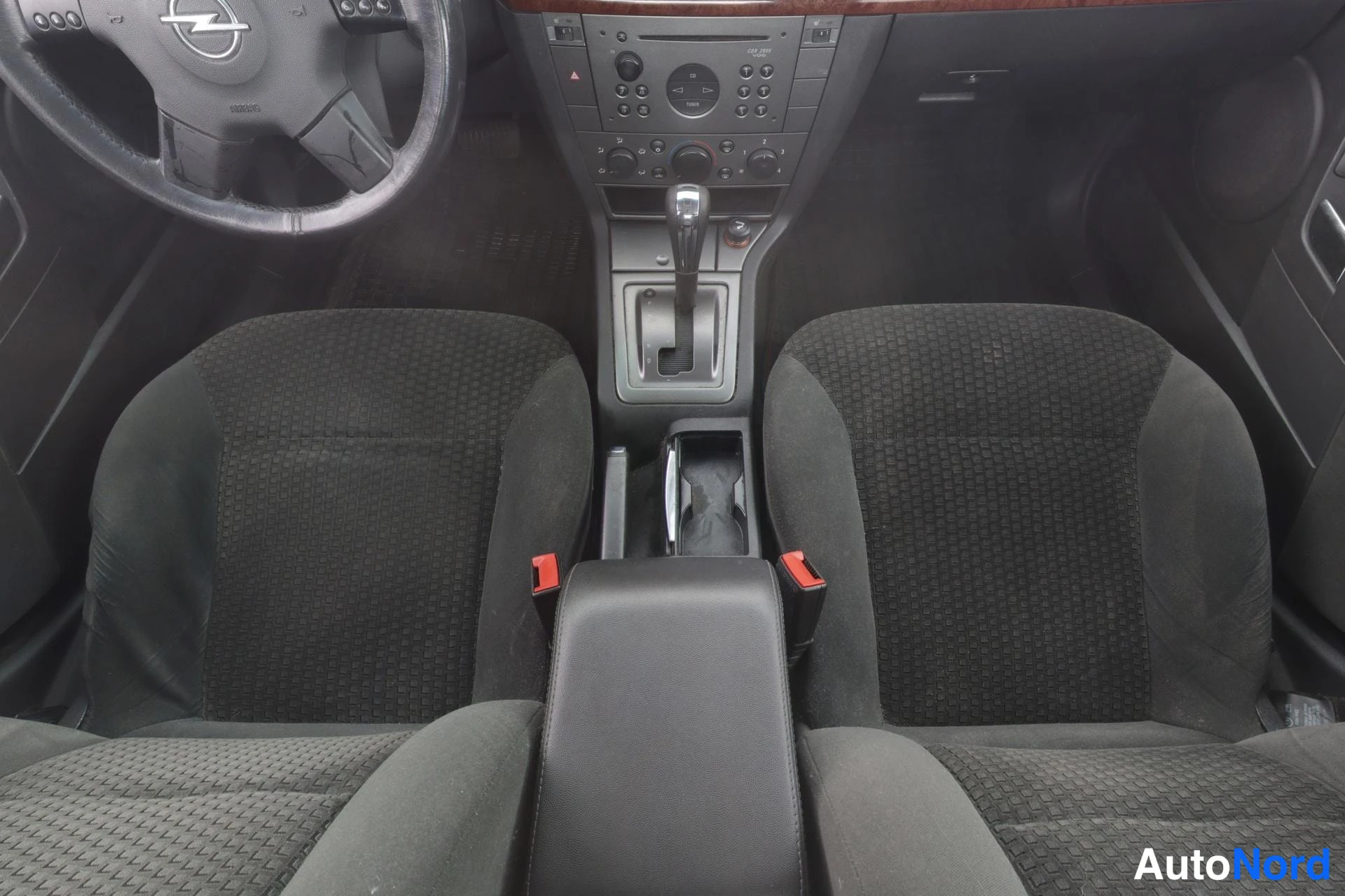 Grå Opel Vectra 2003, framsäten, bild 12